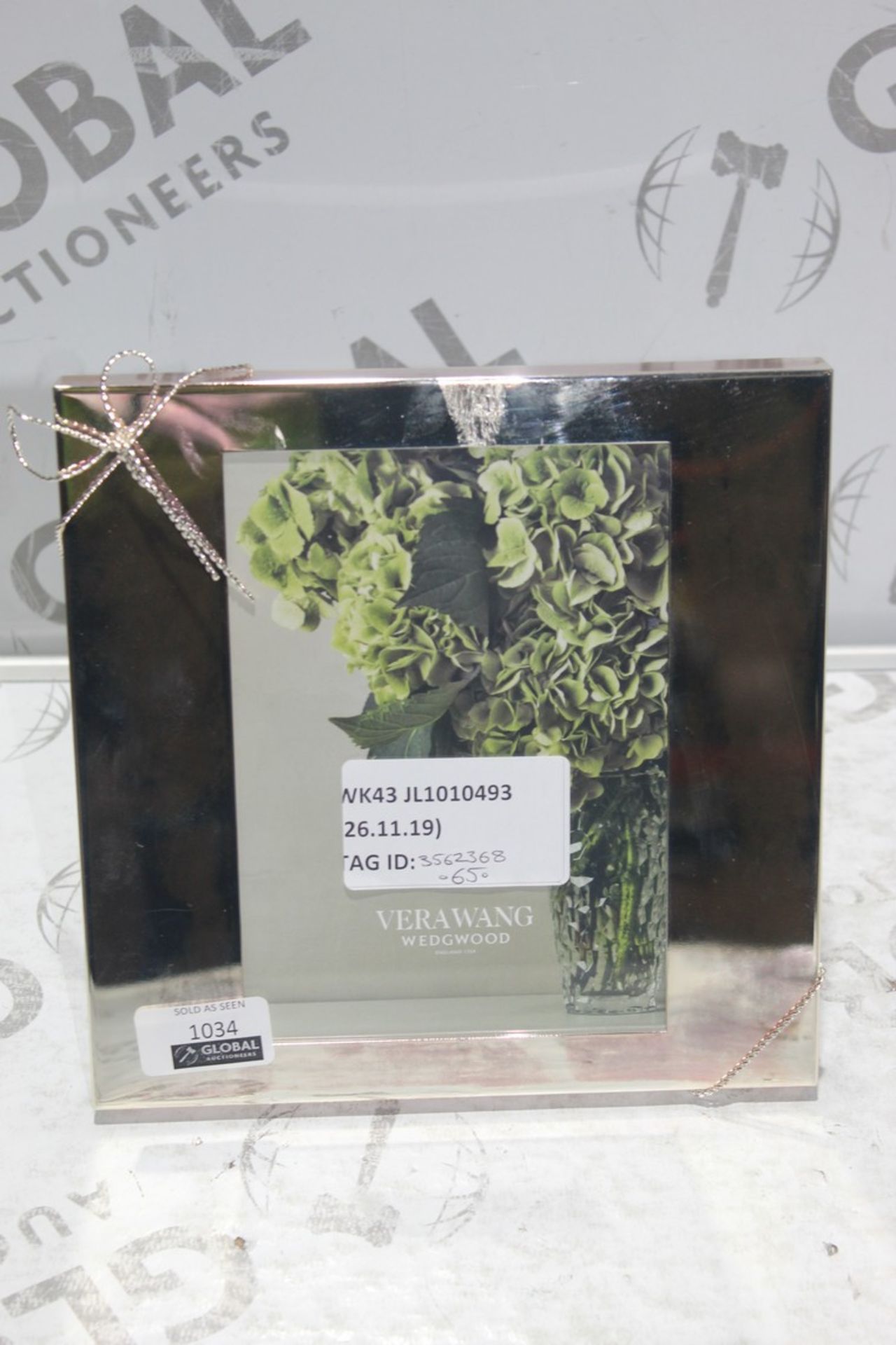 Vera Wang Wedgewood Silver Picture Frame RRP £55 (3562368) (Public Viewing and Appraisals