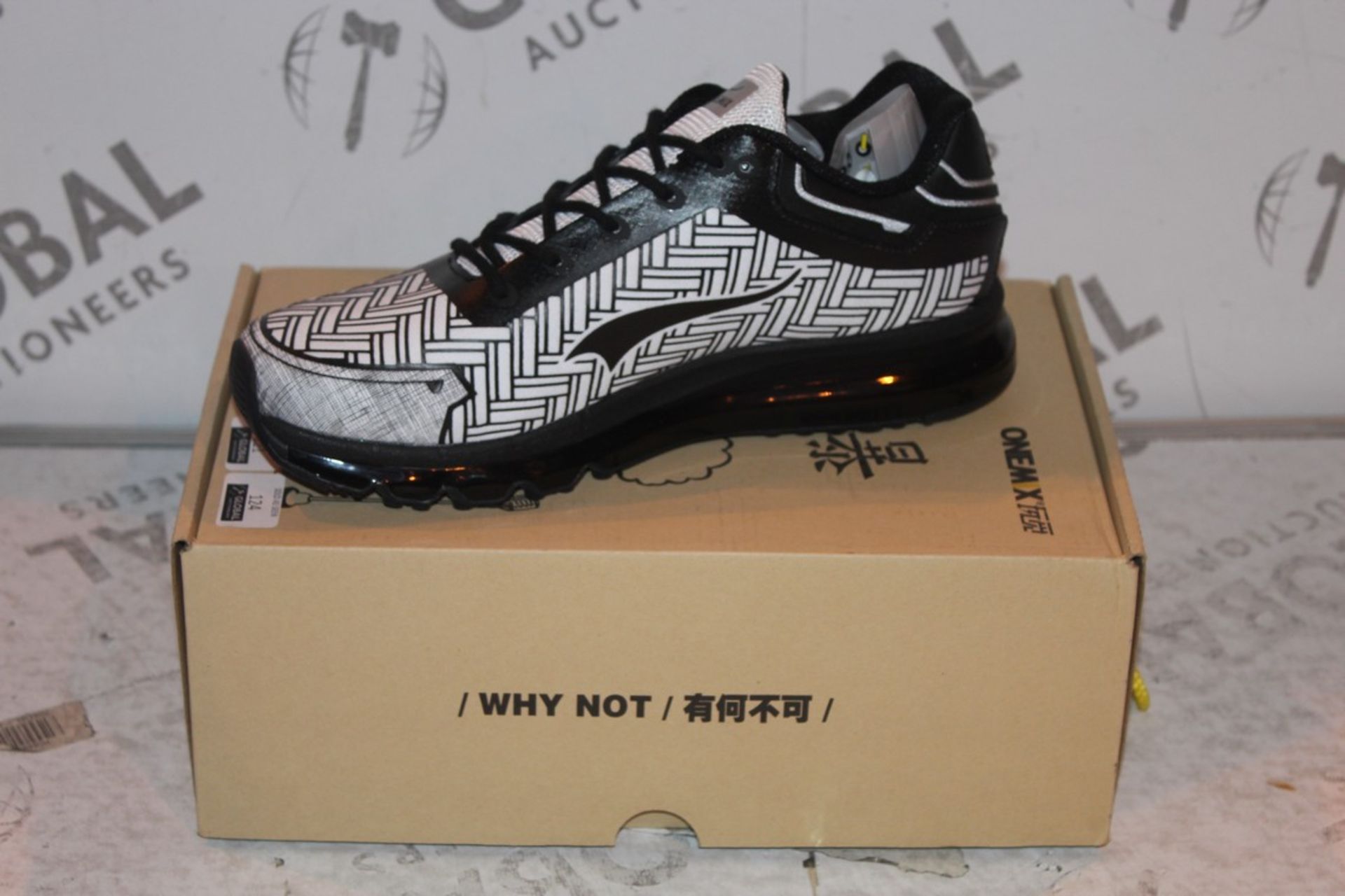 Boxed Brand New Pair of One Mix Size US9.5 Black and White Running Shoes RRP £44.99