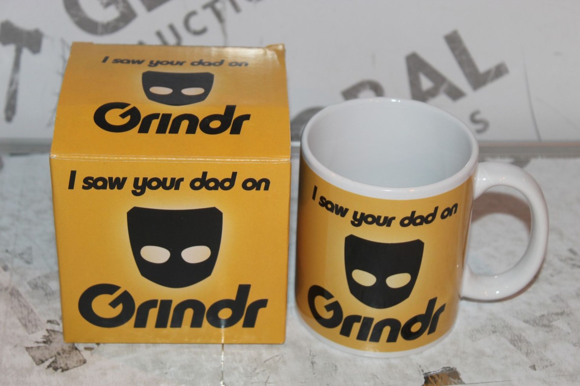 Lot to Contain 4 Brand New I Saw Your Dad on Grinder Mugs