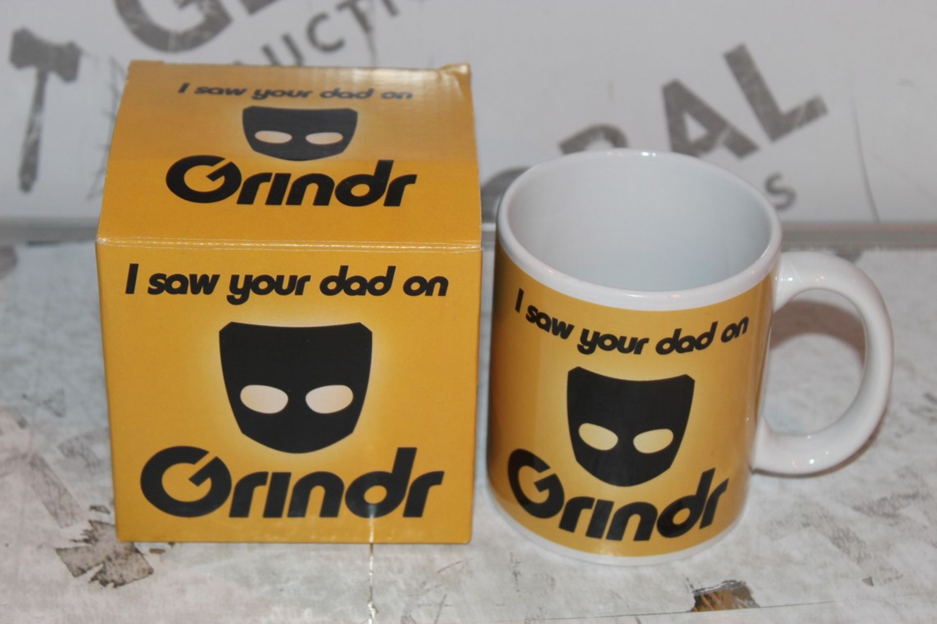 Lot to Contain 4 Brand New I Saw Your Dad on Grinder Mugs