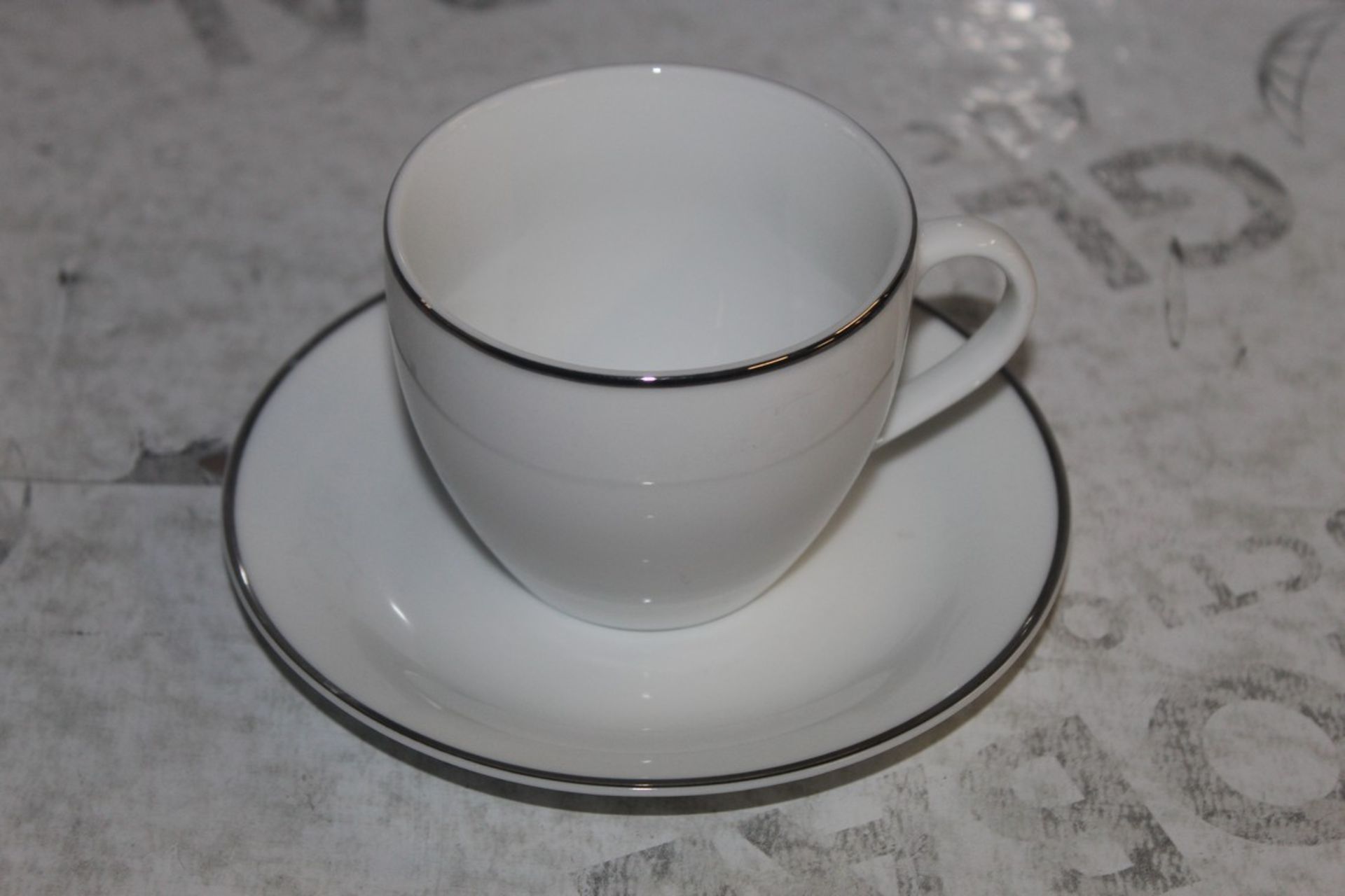 Boxed Professional Dining Coffee Cup and Saucer Set RRP £50 (Public Viewing and Appraisals