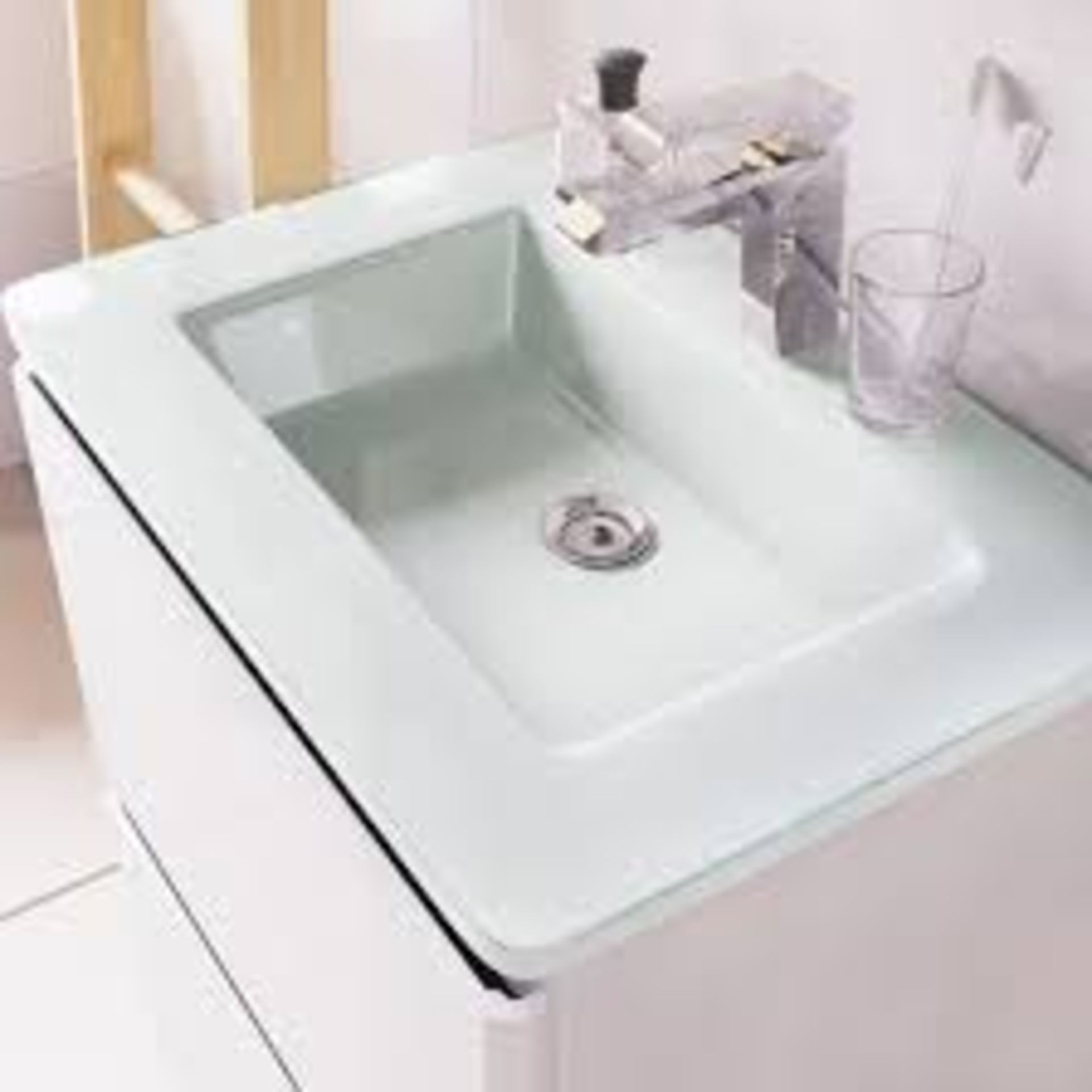 Cubico Bathroom 900ml Envy Gloss White Vanity Basin (15998) (Public Viewing and Appraisals