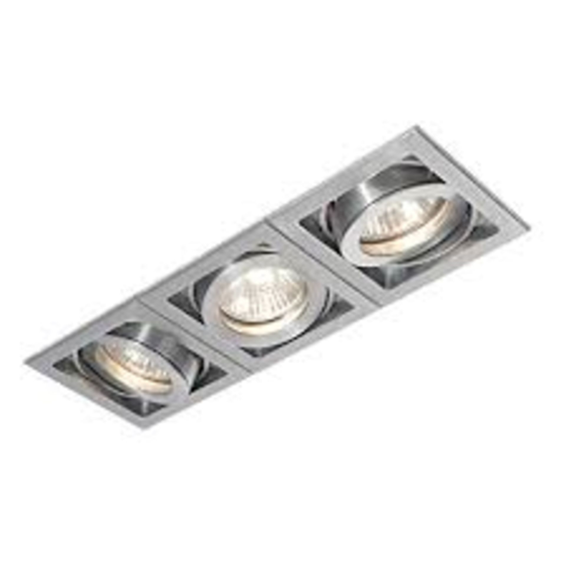 Boxed Xeno Triple Bar Tilting Lights RRP £70 Each (14970) (Public Viewing and Appraisals Available)