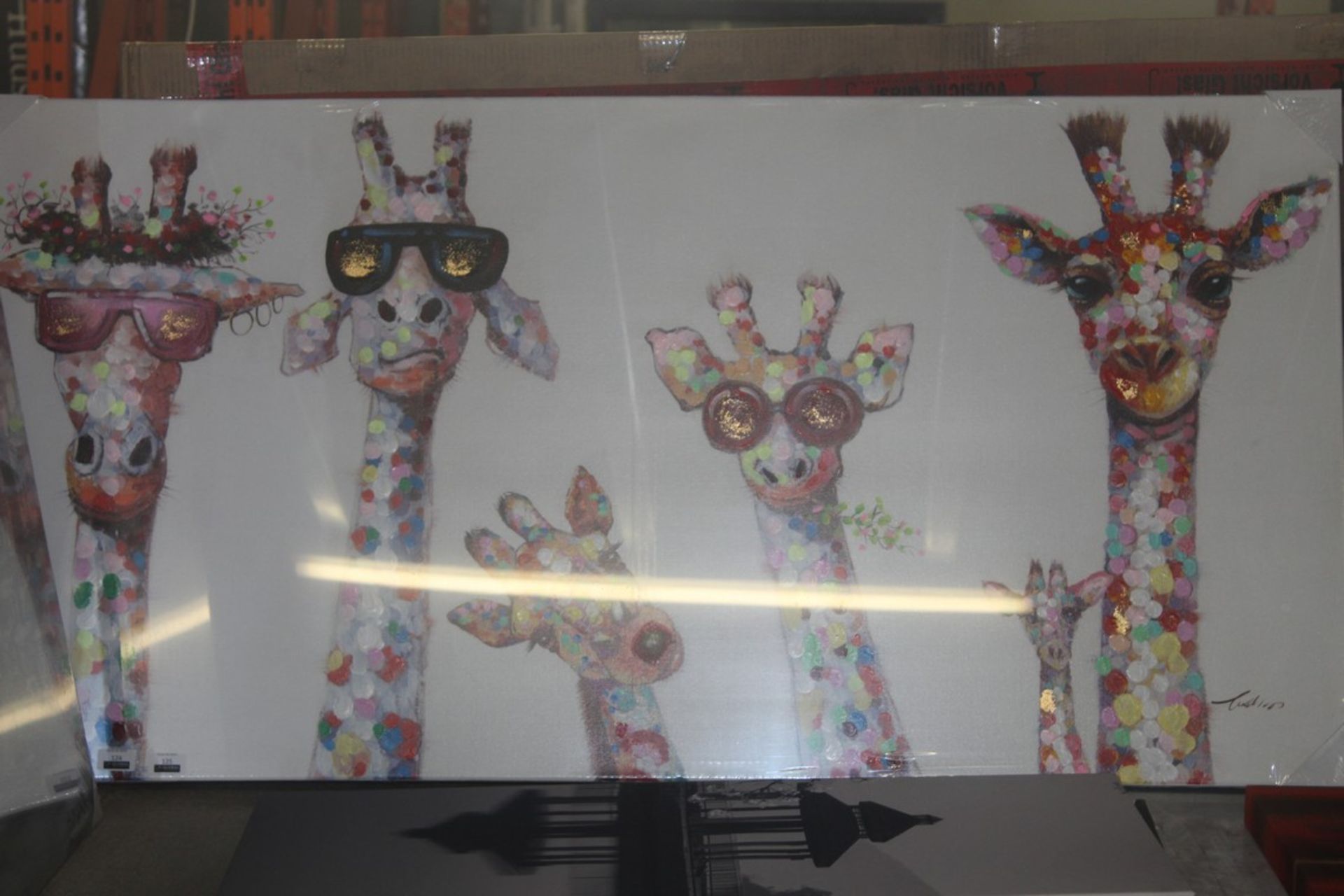 Family of 6 Super Cool Multi Coloured Textured Giraffe RRP £150 (Public Viewing and Appraisals