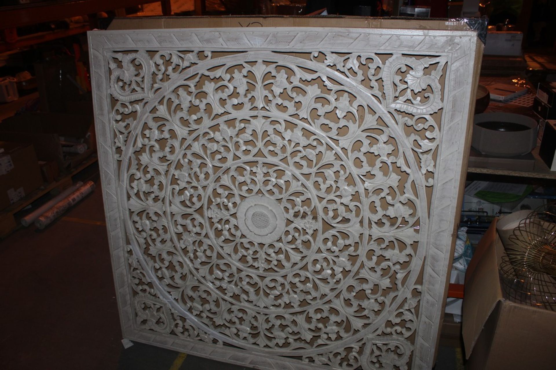 Unboxed Wood Carving Wall Door RRP £250 (16435) (Public Viewing and Appraisals Available)