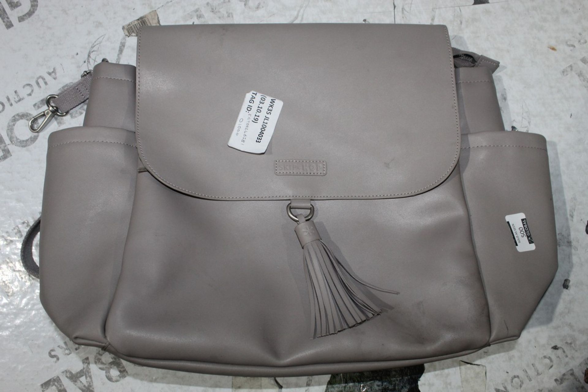 Skiphop Grey Leather Handbag RRP £100 (RET00246381) (Public Viewing and Appraisals Available)