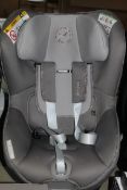 Cybex Grey In Car Kids Safety Seat with Base RRP £250 (RET00608530) (Public Viewing and Appraisals