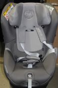 Cybex Gold Grey In Car Kids Safety Seat with Isofix Base RRP £300 (RET00269144) (Public Viewing