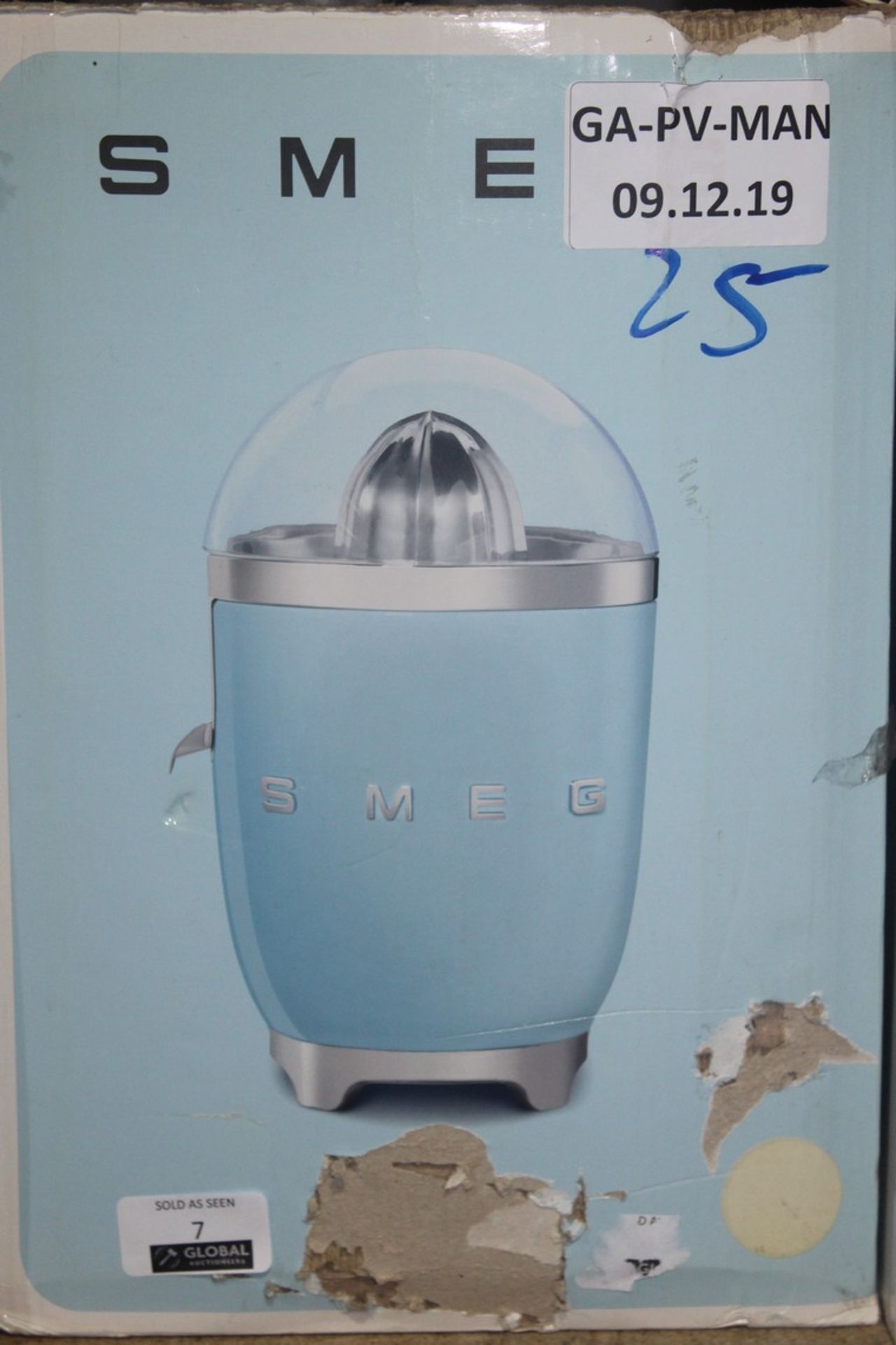 Boxed Smeg Retro Style Fruit Juicer RRP £120 (Public Viewing and Appraisals Available)