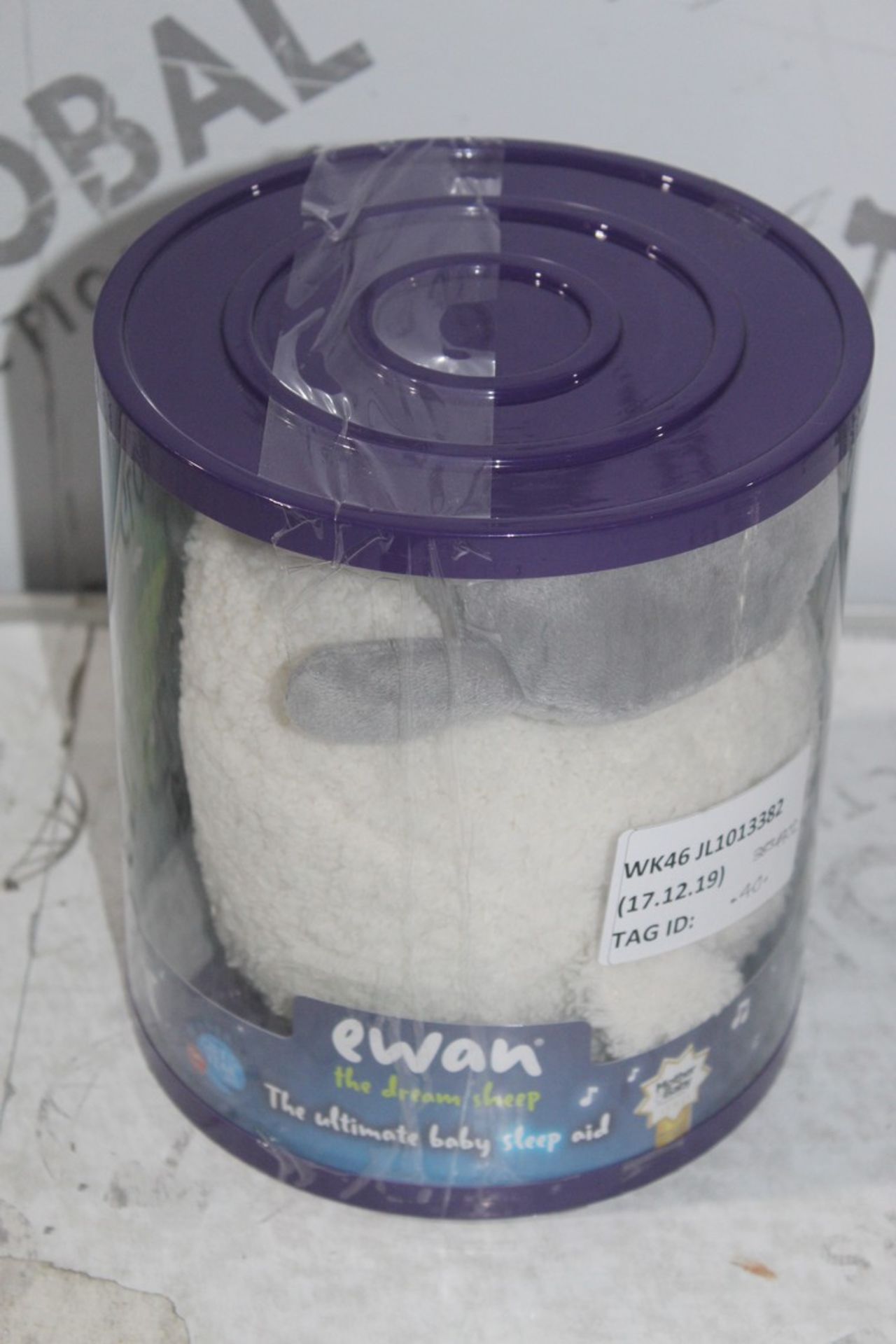 Boxed Ewan the Dream Sheep Babys Sleeping Aid RRP £40 (3834783) (Public Viewing and Appraisals