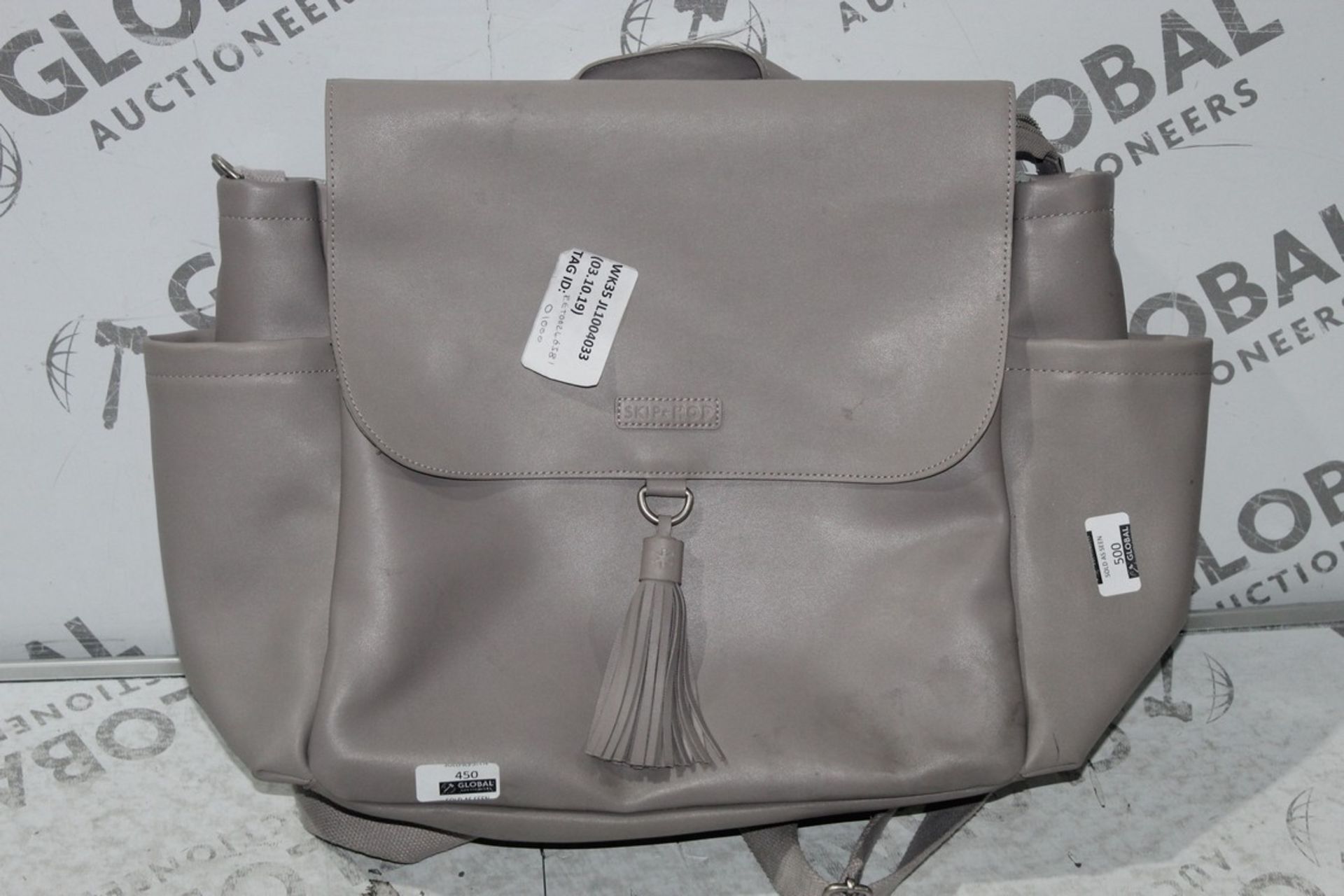 Skiphop Grey Leather Handbag RRP £100 (RET00246381) (Public Viewing and Appraisals Available)