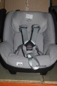 Maxi Cosy Pearl In Car Kids Safety Seat in Grey RRP £180 (3825402) (Public Viewing and Appraisals