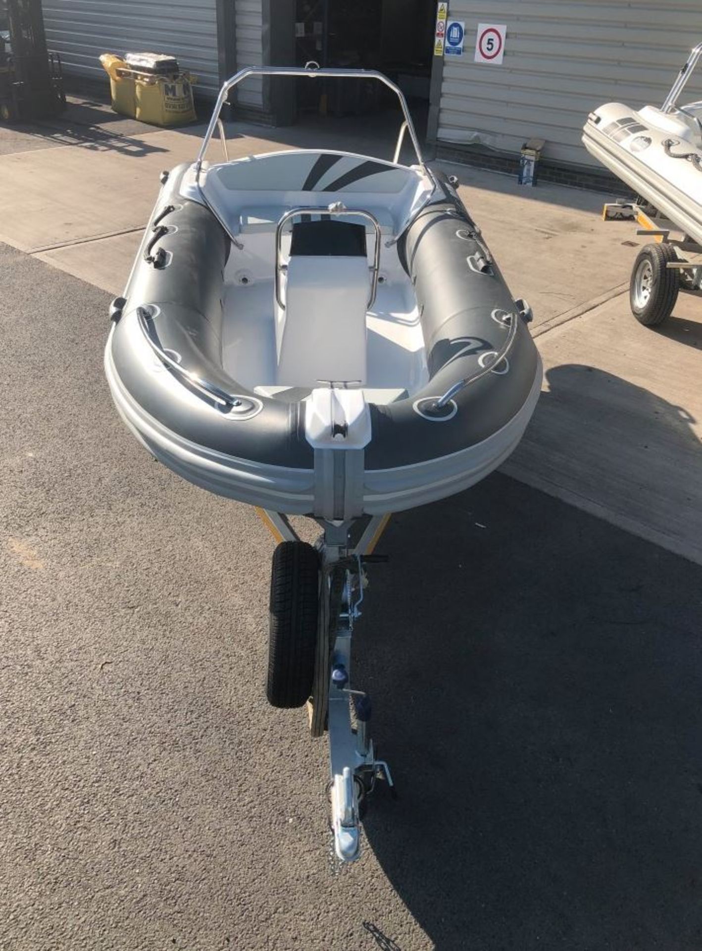 Infanta 4.7LRI Rib Complete With Trailer {104273} - Image 4 of 9