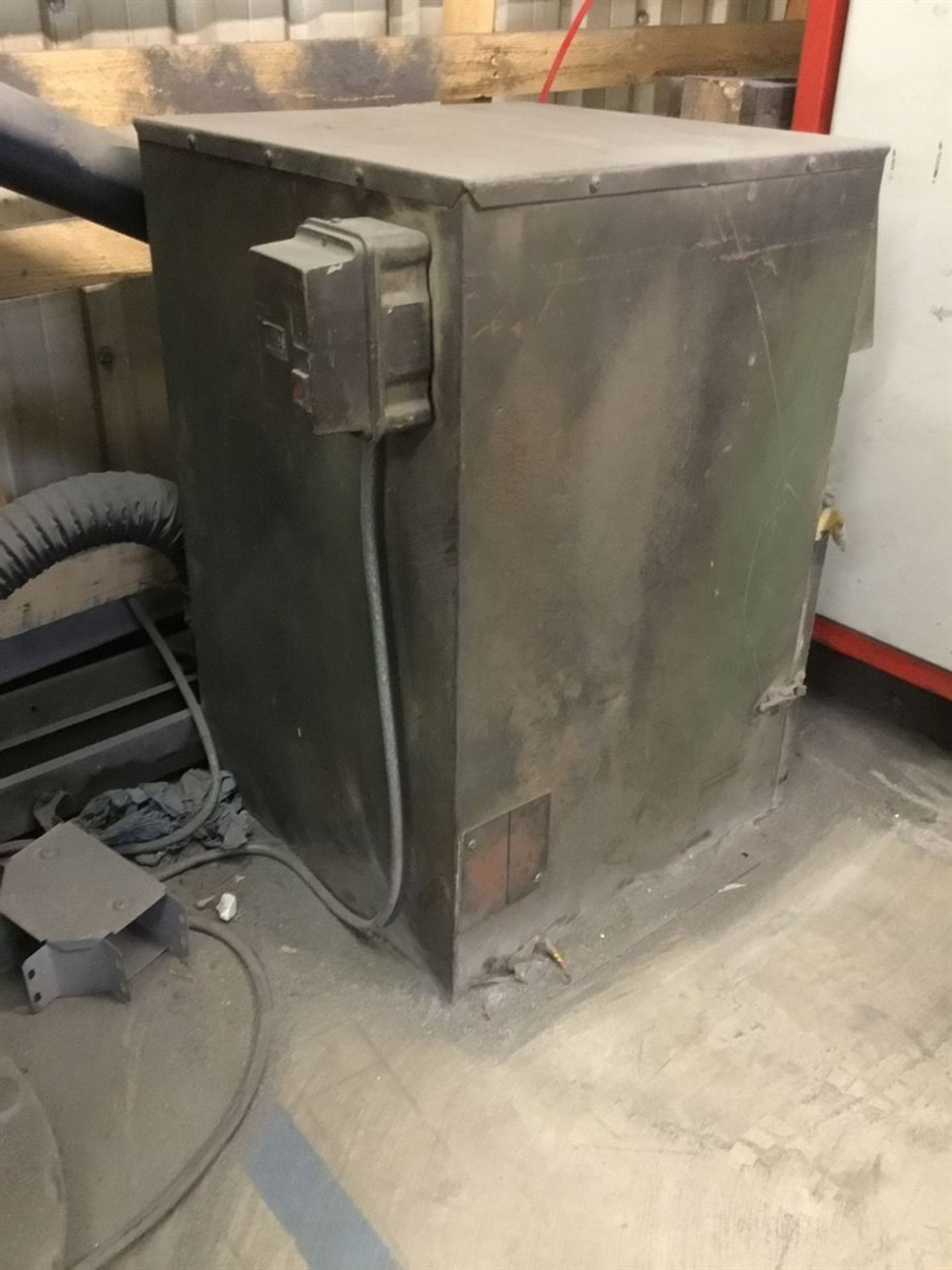 Marden dust extractor - Image 2 of 2