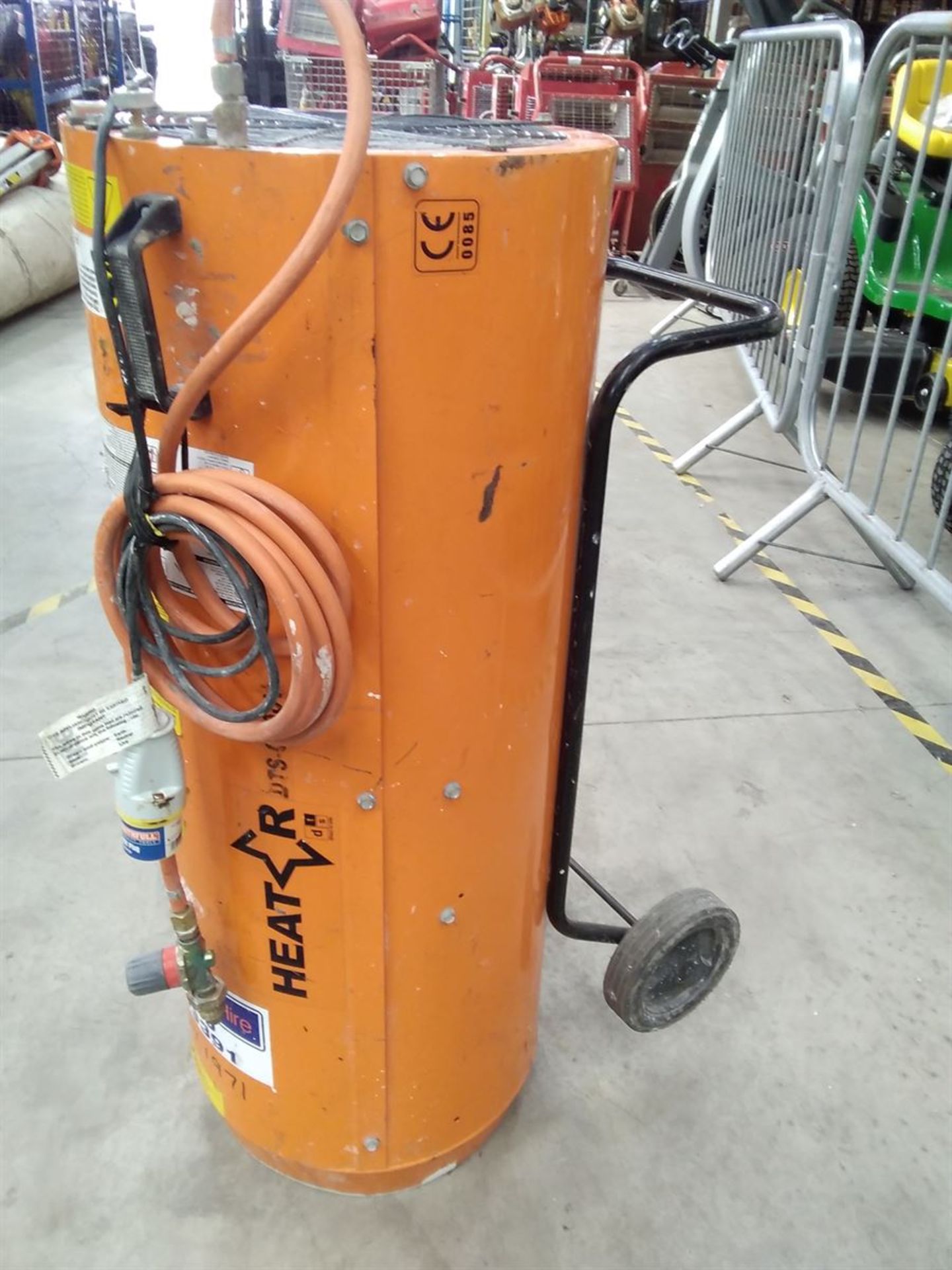 Medium Rocket Heater Lpg. 110V - Image 2 of 2