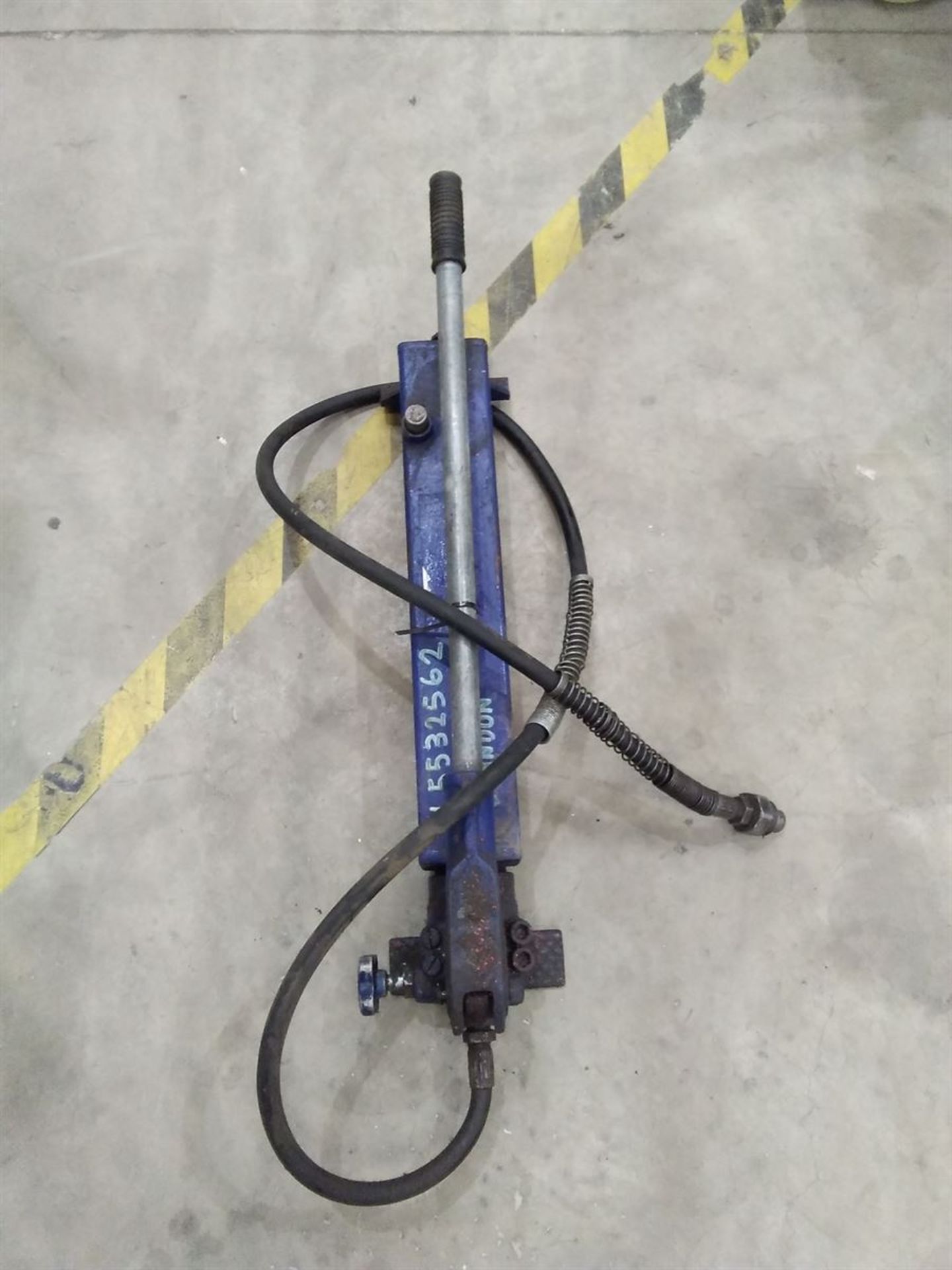 Manual Pump 2Ltr 10000psi Single Acting