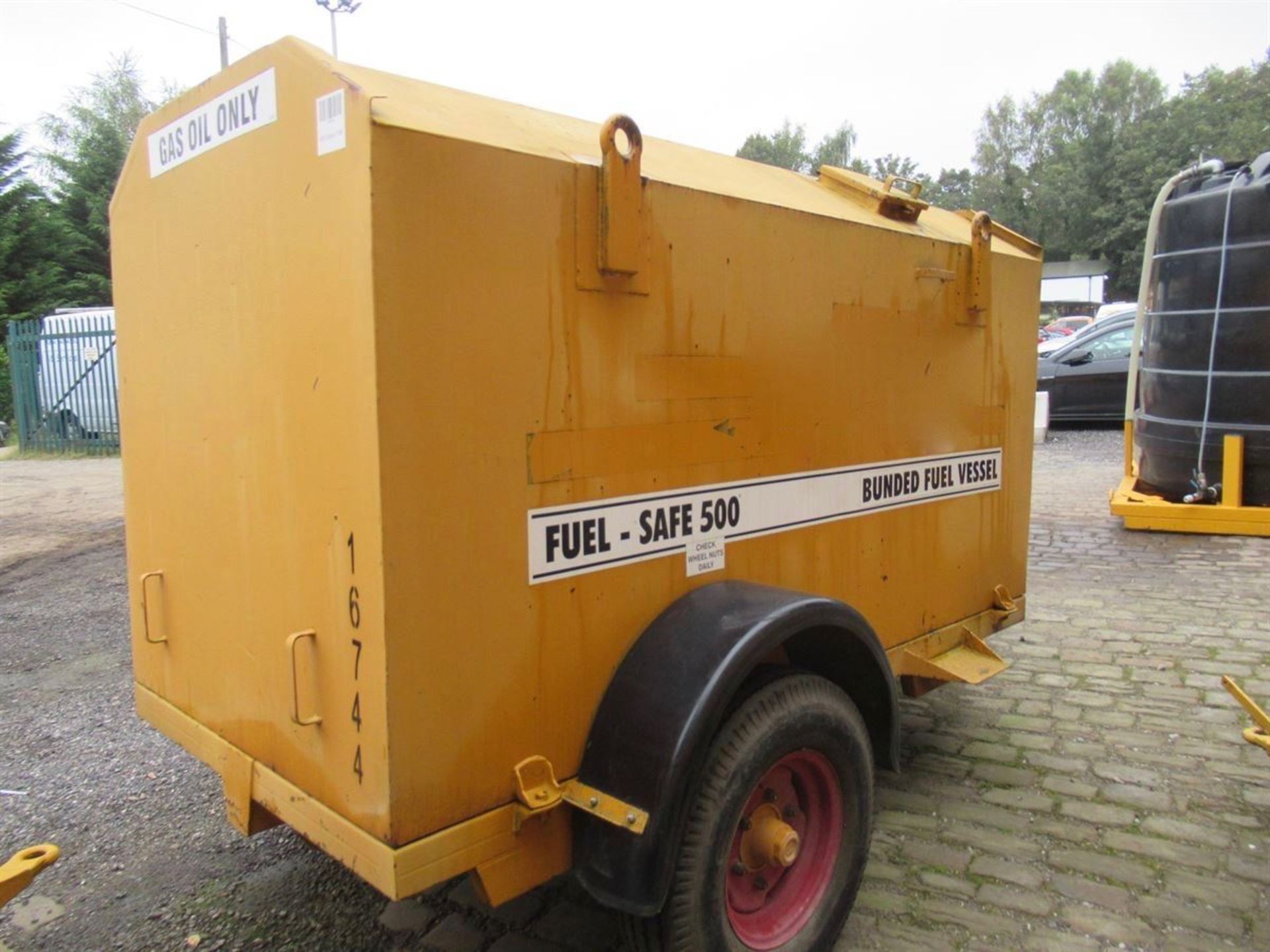 16744 Fuel Safe 500 Towable 500 Gallon Bunded Fuel Bowser c/w 2in Honda Petrol Pump - Image 4 of 6