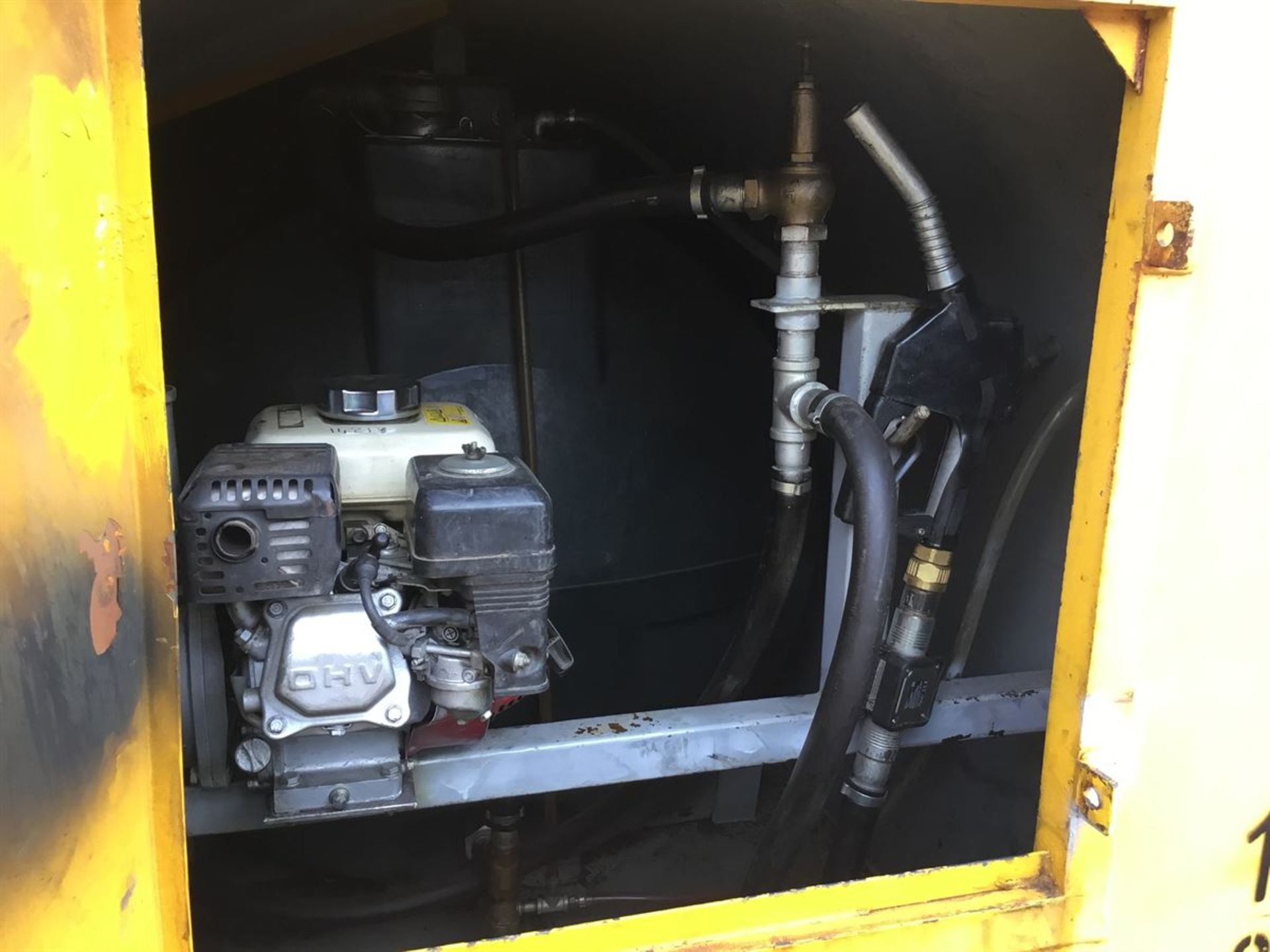 18414 Fuel Safe 300 Towable 500 Gallon Bunded Fuel Bowser c/w 2in Honda Petrol Pump - Image 6 of 6