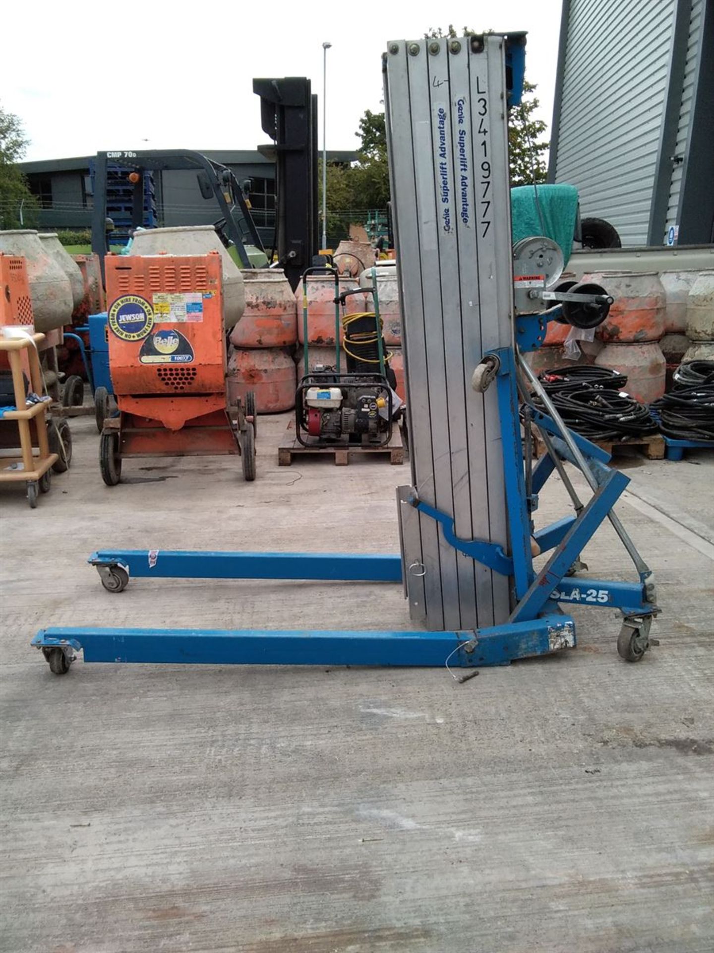 Genie Superlift SL25 - Image 3 of 3