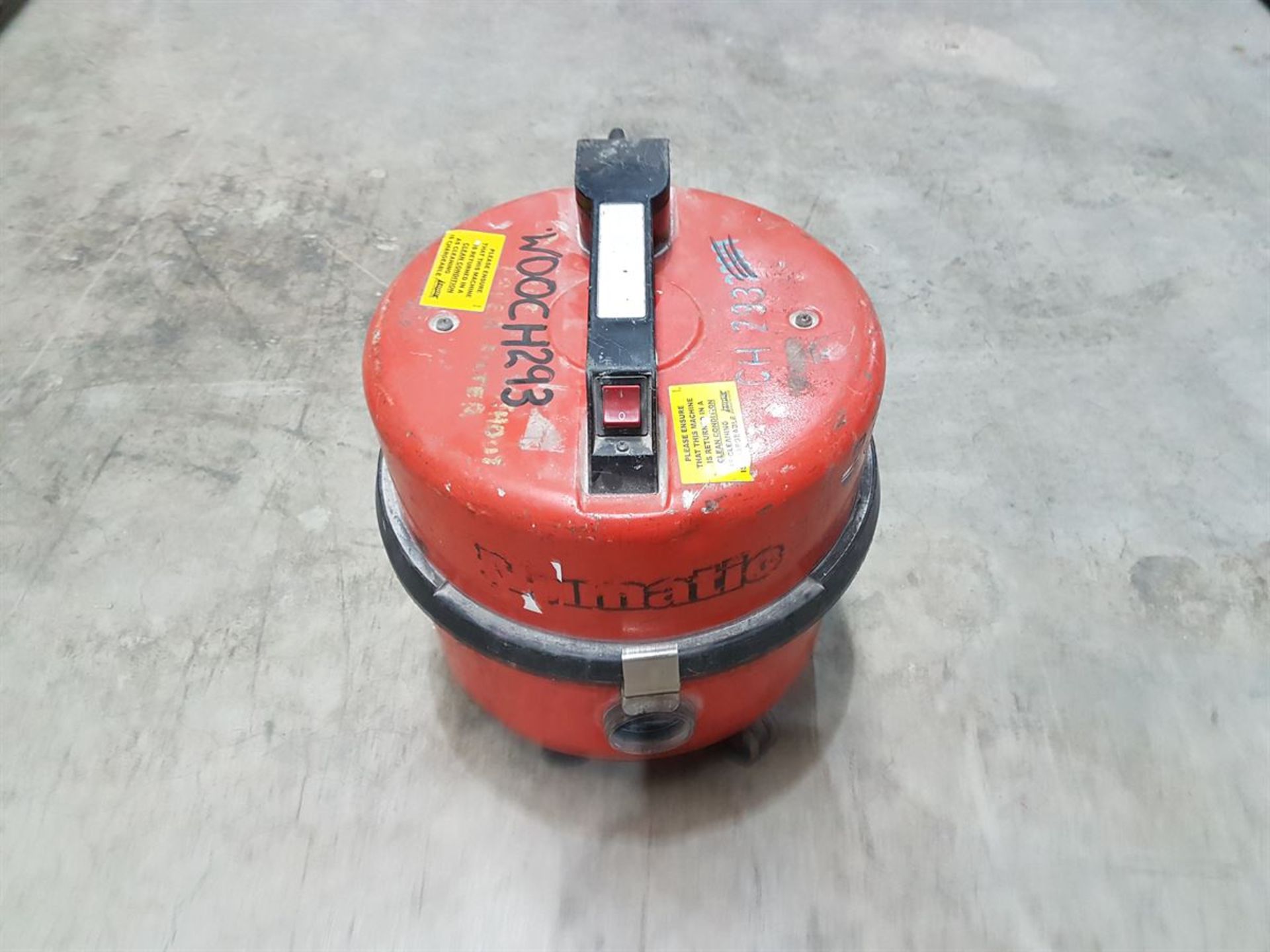 numatic Vacuum Cleaner - 1 Motor