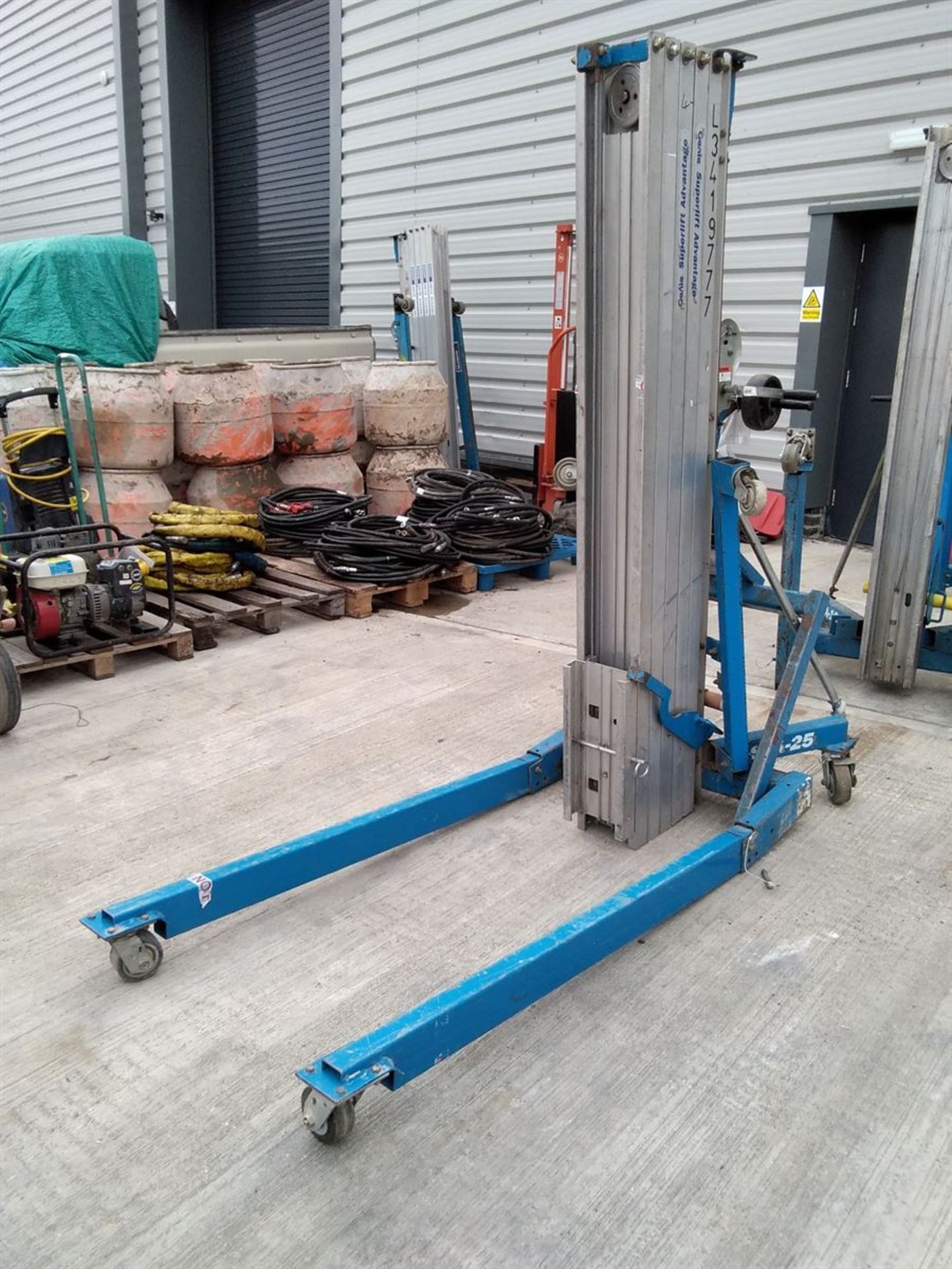 Genie Superlift SL25 - Image 2 of 3