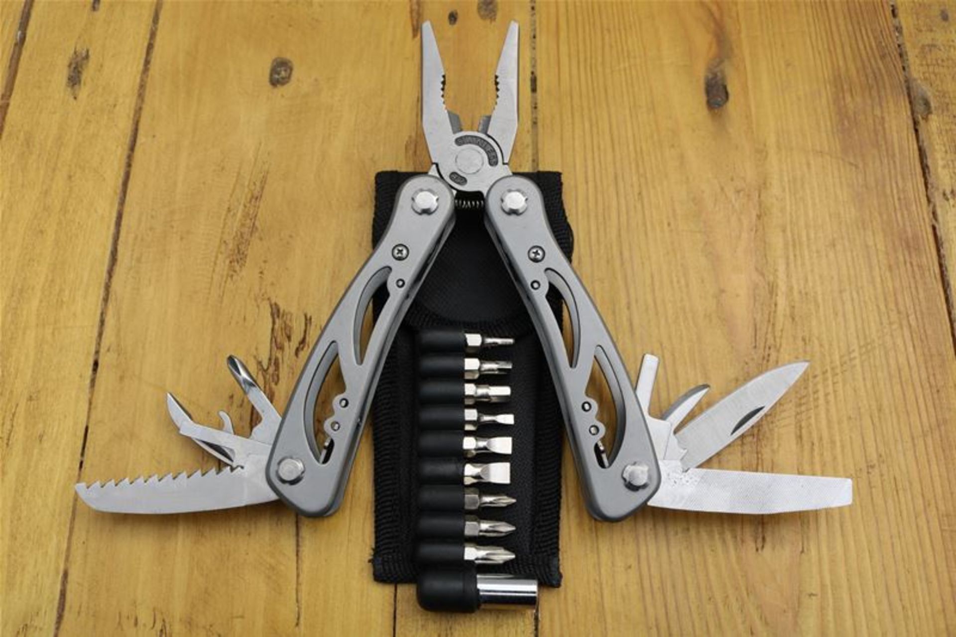 10 x HOLDON Large Multi Tool with Pouch Merchandiser of 12 - Image 2 of 2