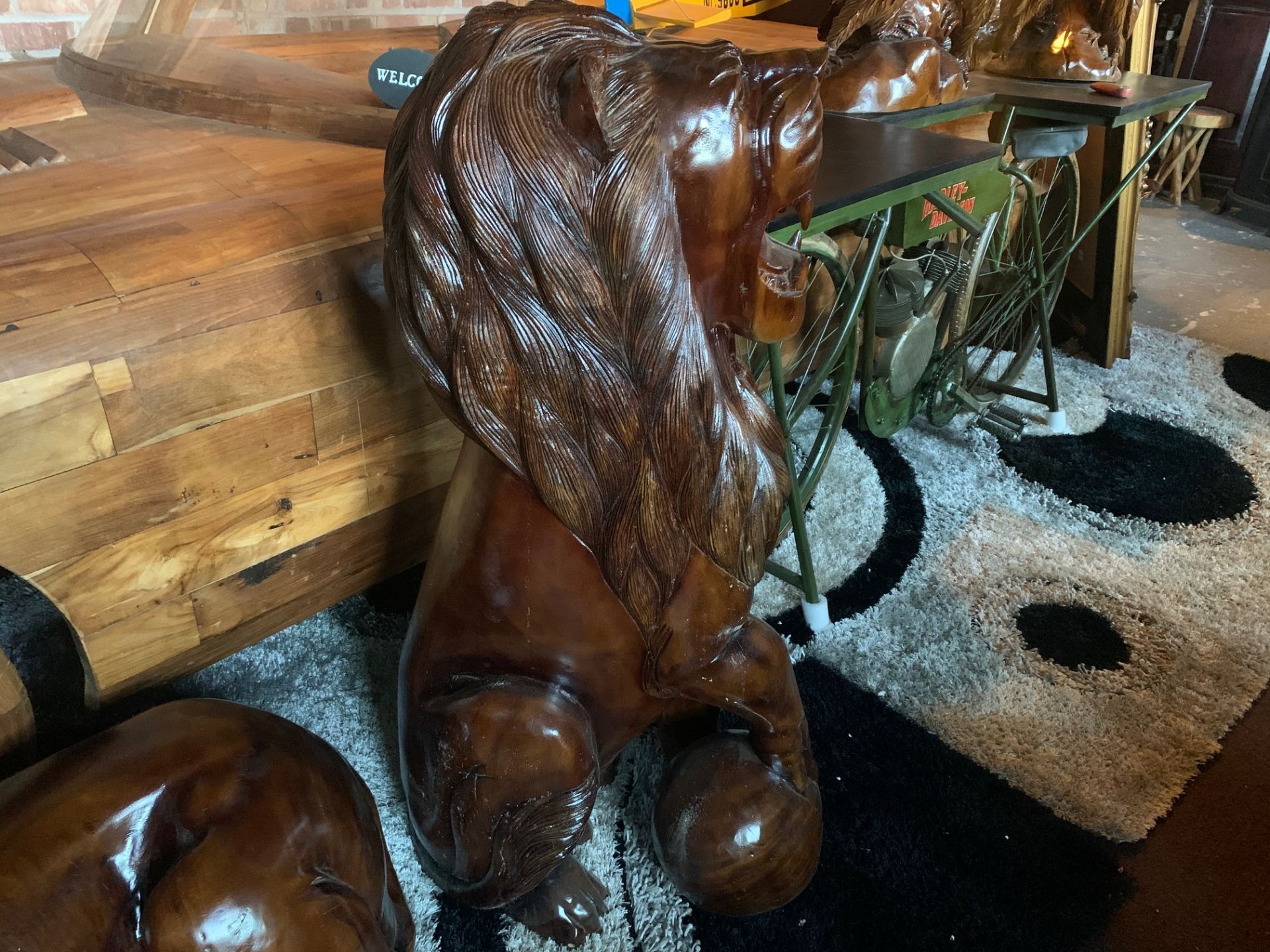 MUSEUM QUALITY HANDCARVED HIGHLY POLISHED SITTING SOLID WOOD HEAVY LION ON BALL