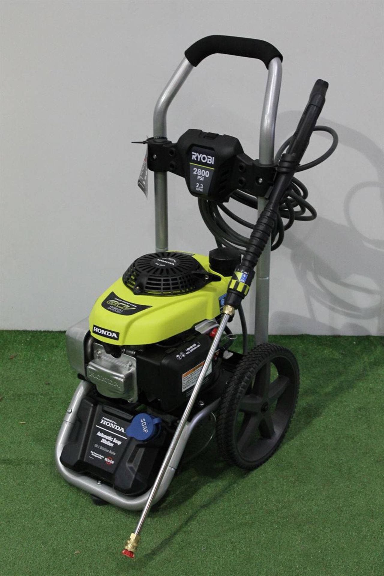 HONDA Engined 160cc 3000psi Pressure Washer With Built In Soap Dispenser