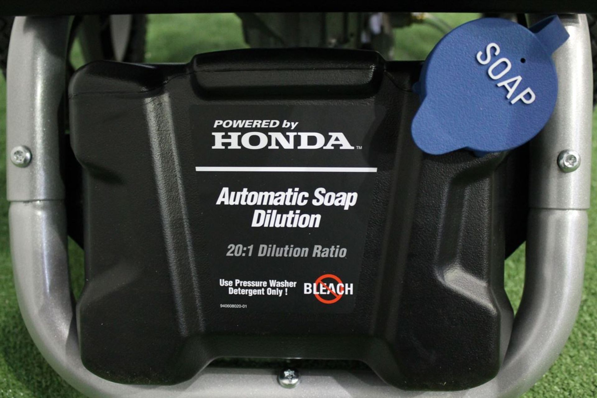 HONDA Engined 160cc 3000psi Pressure Washer With Built In Soap Dispenser - Image 6 of 7