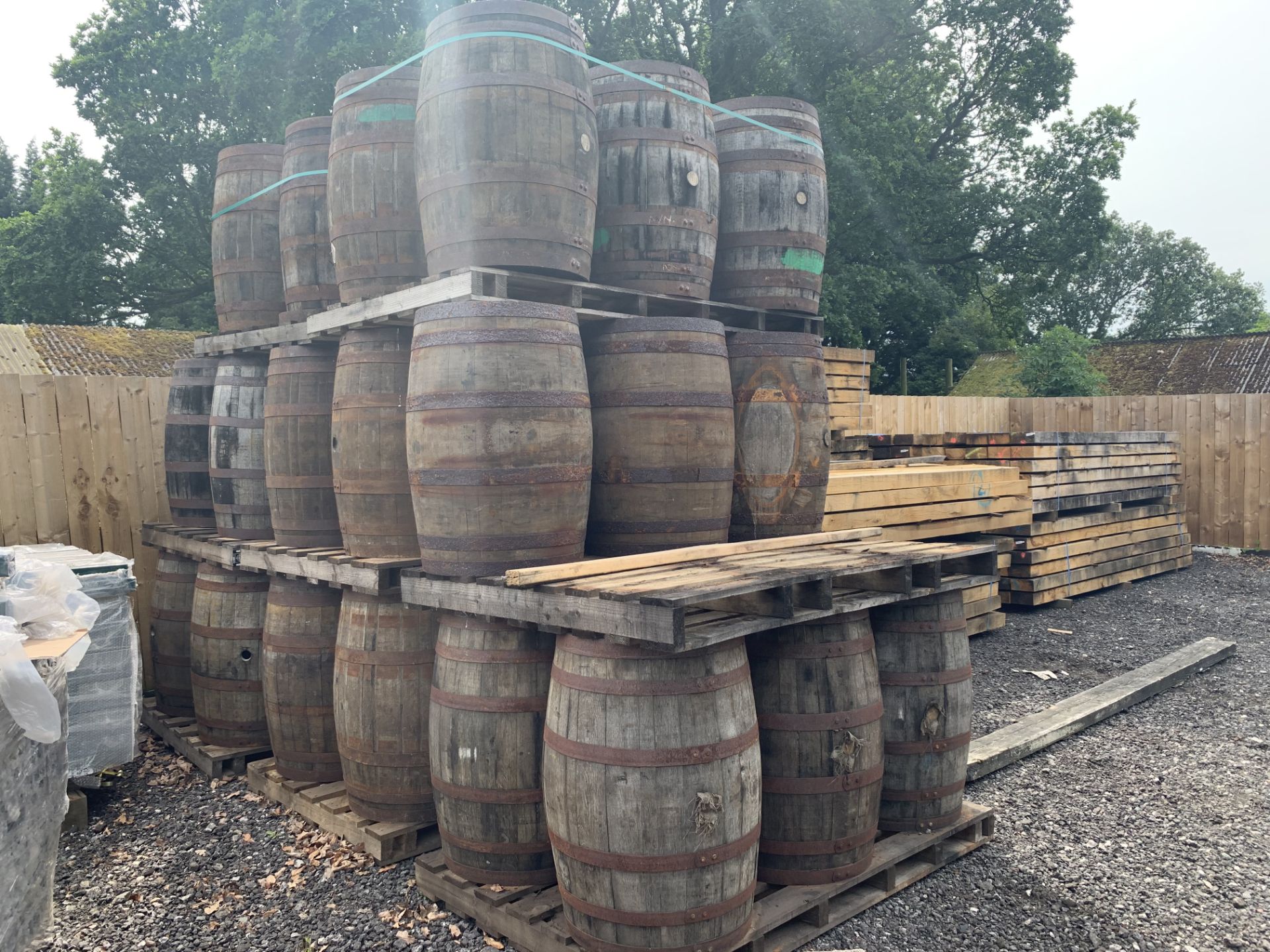 6 x OAK WHISKEY BARRELLS ON LARGE PALLET