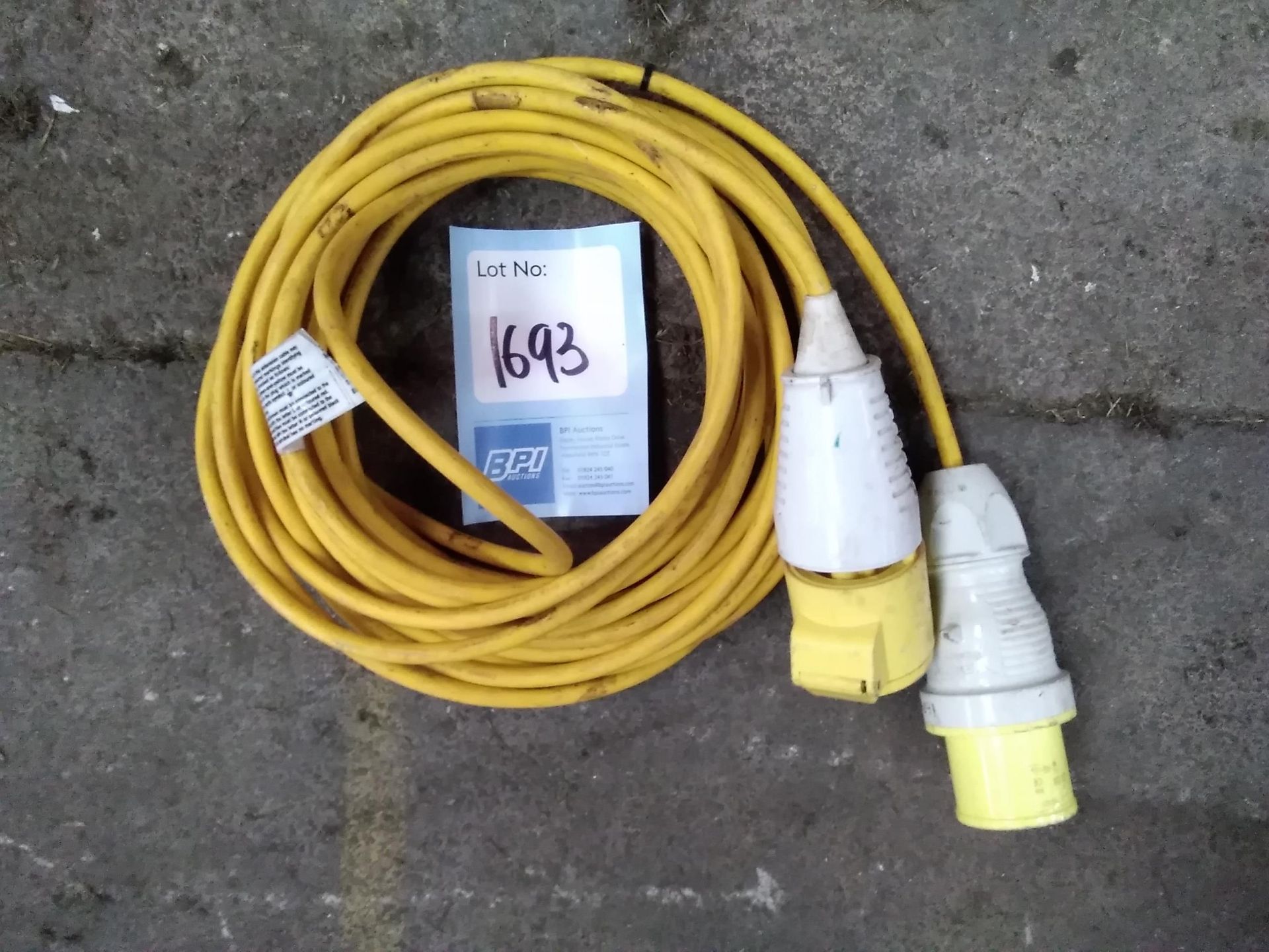 Extension Cable 110v 32Amp .