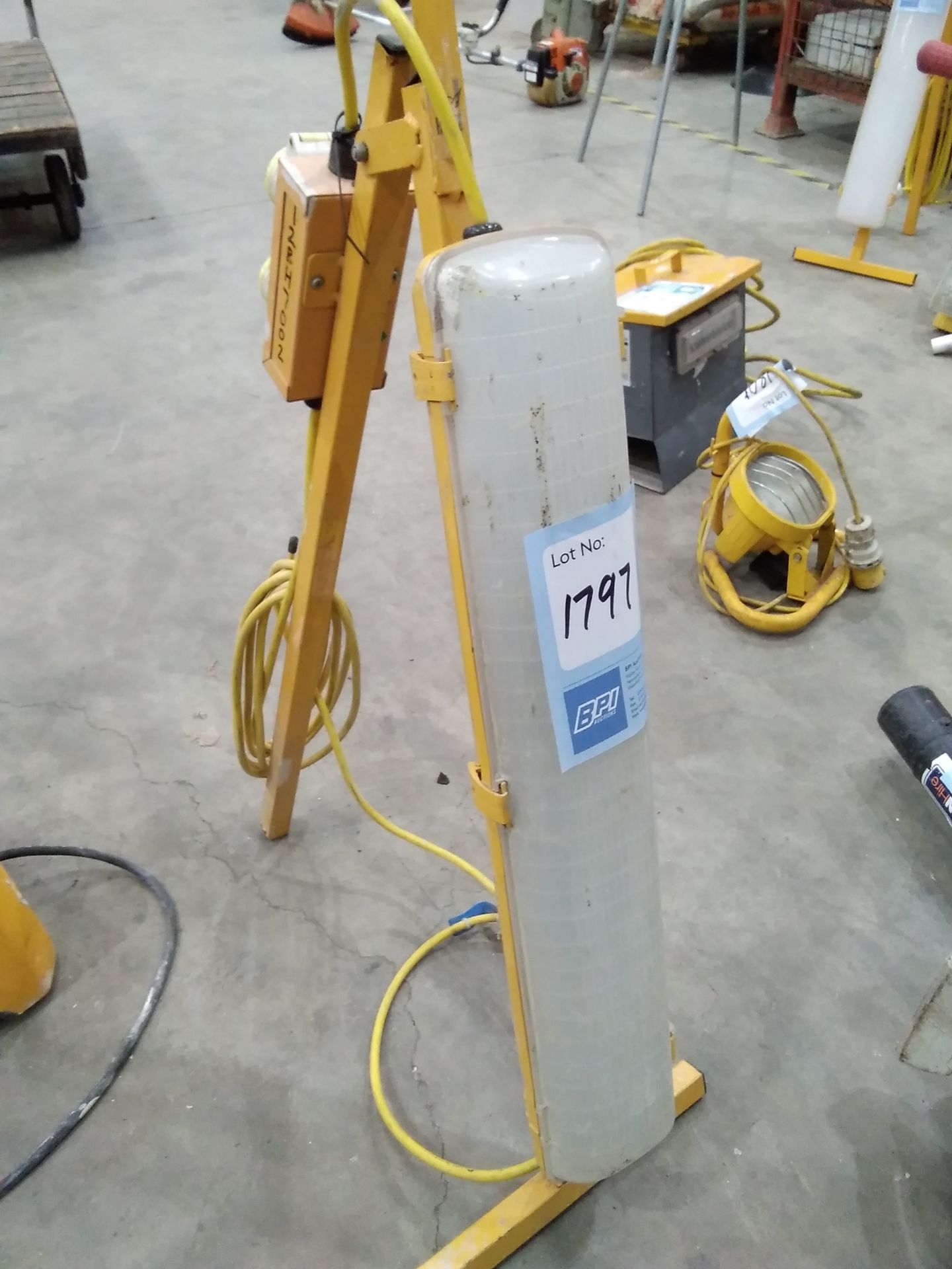 Site Light 110v . 12bh7002