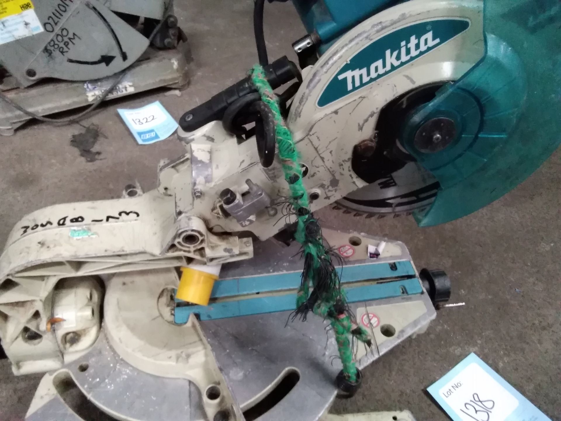 Makita LS1013L Mitre Saw - Image 2 of 3