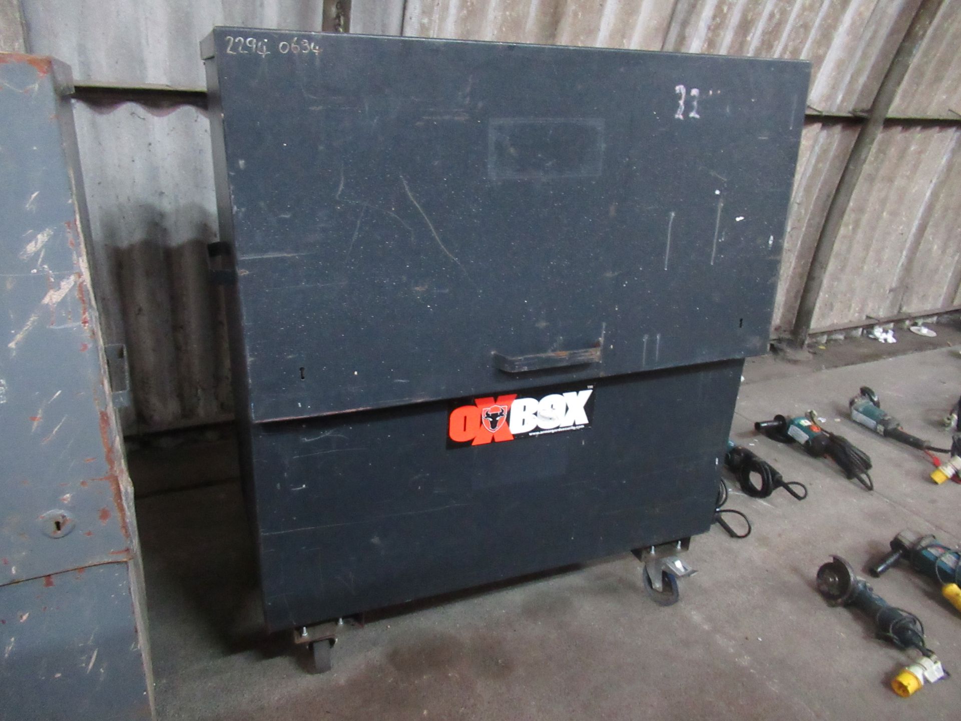 Oxbox Mobile Steel Site Tool Chest 1160 x 600 x 1350hmm - Image 2 of 3