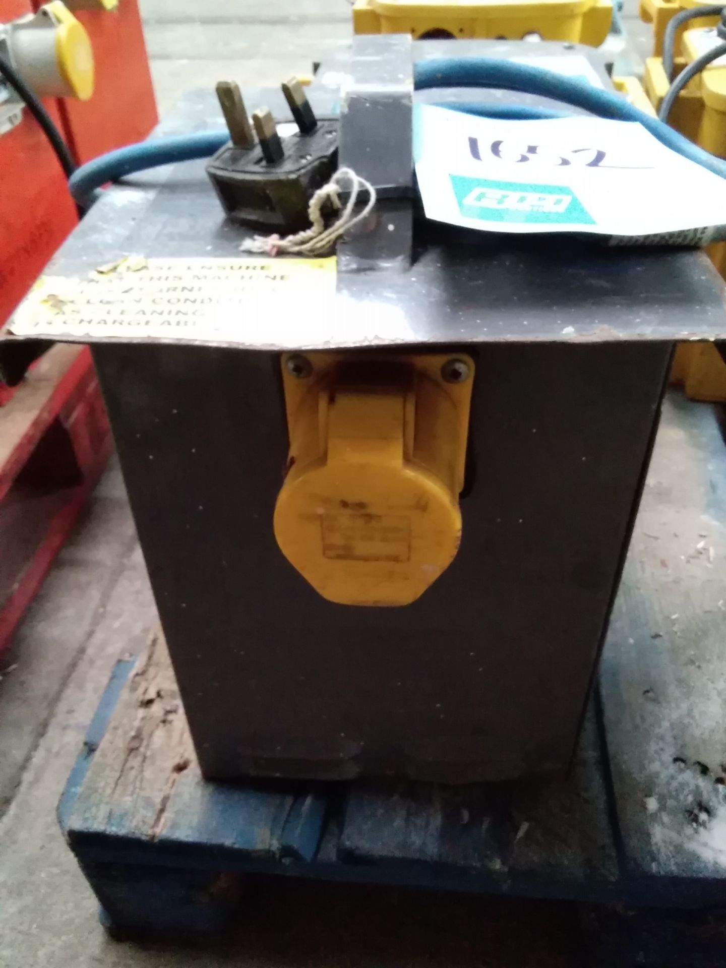 Single 32Amp 110v Transformer . 12990078