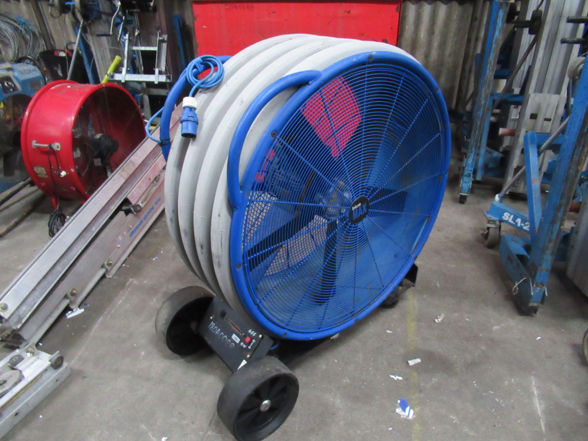 Blue Max 950 Floor Fan 240V