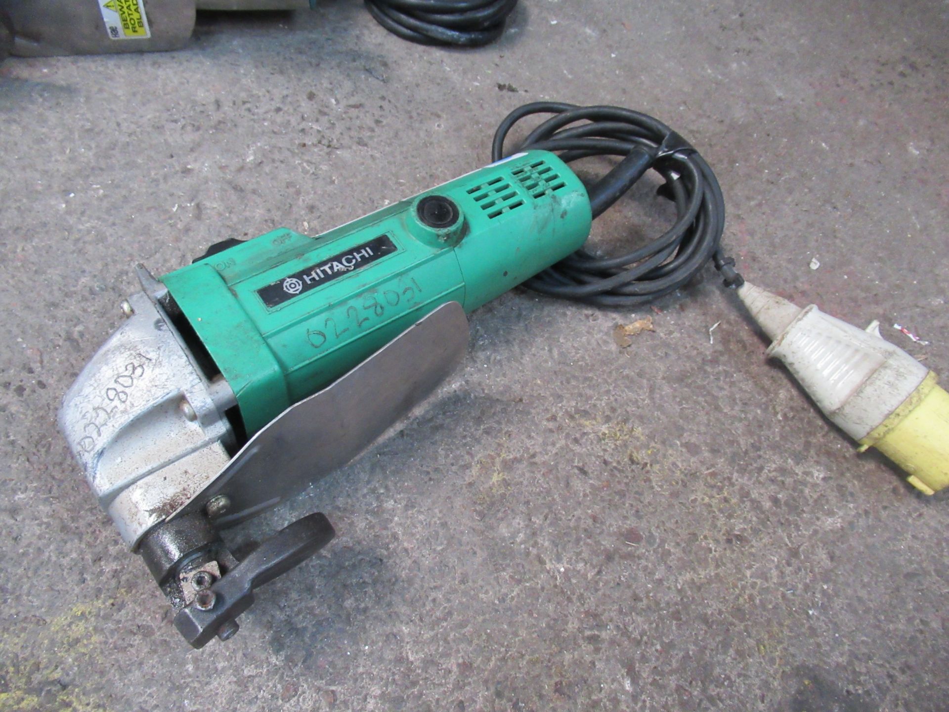 Hitachi GE16 Hand Shear 110V