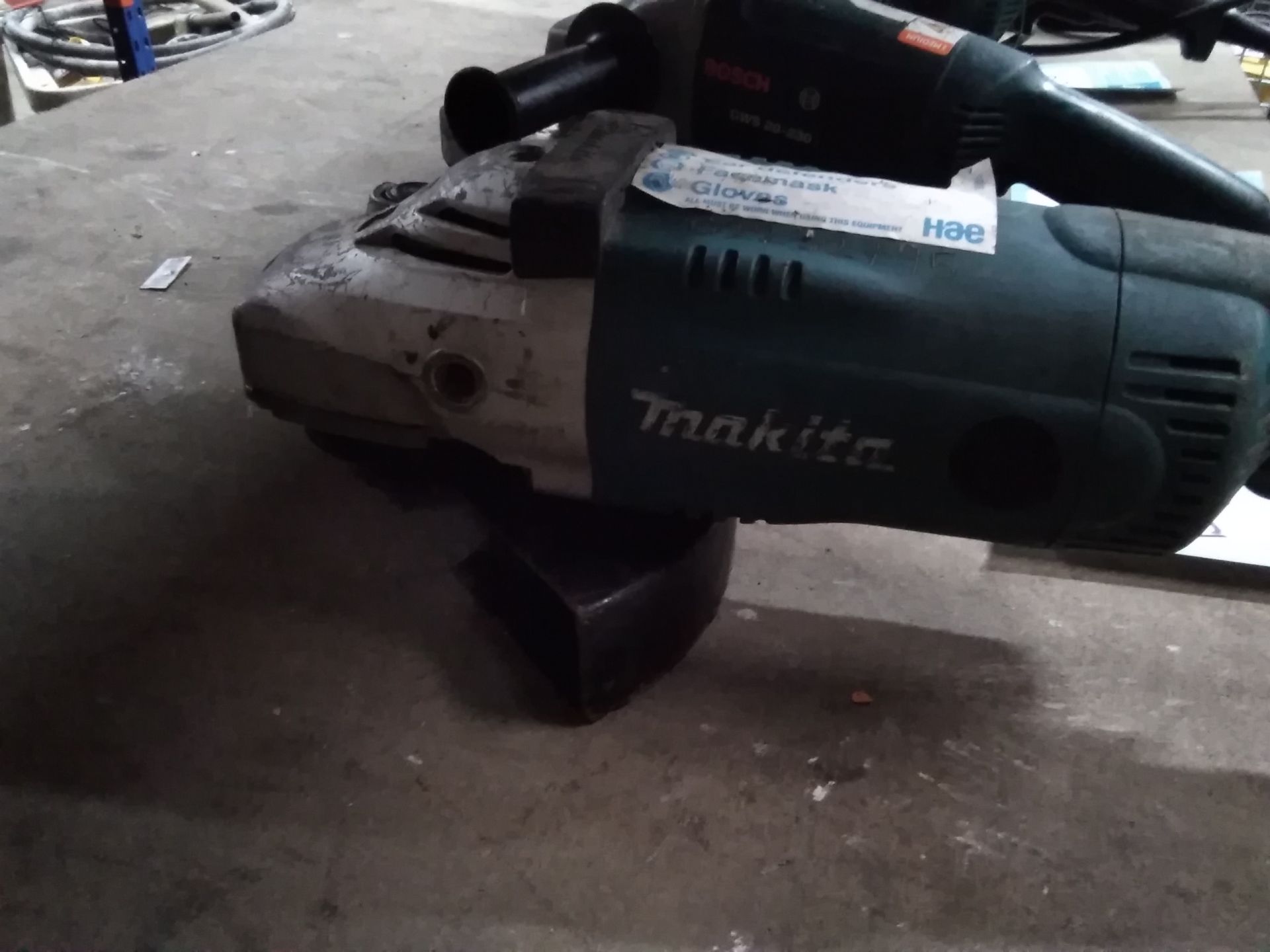 Makita GA9020 Angle Grinder - Image 2 of 2