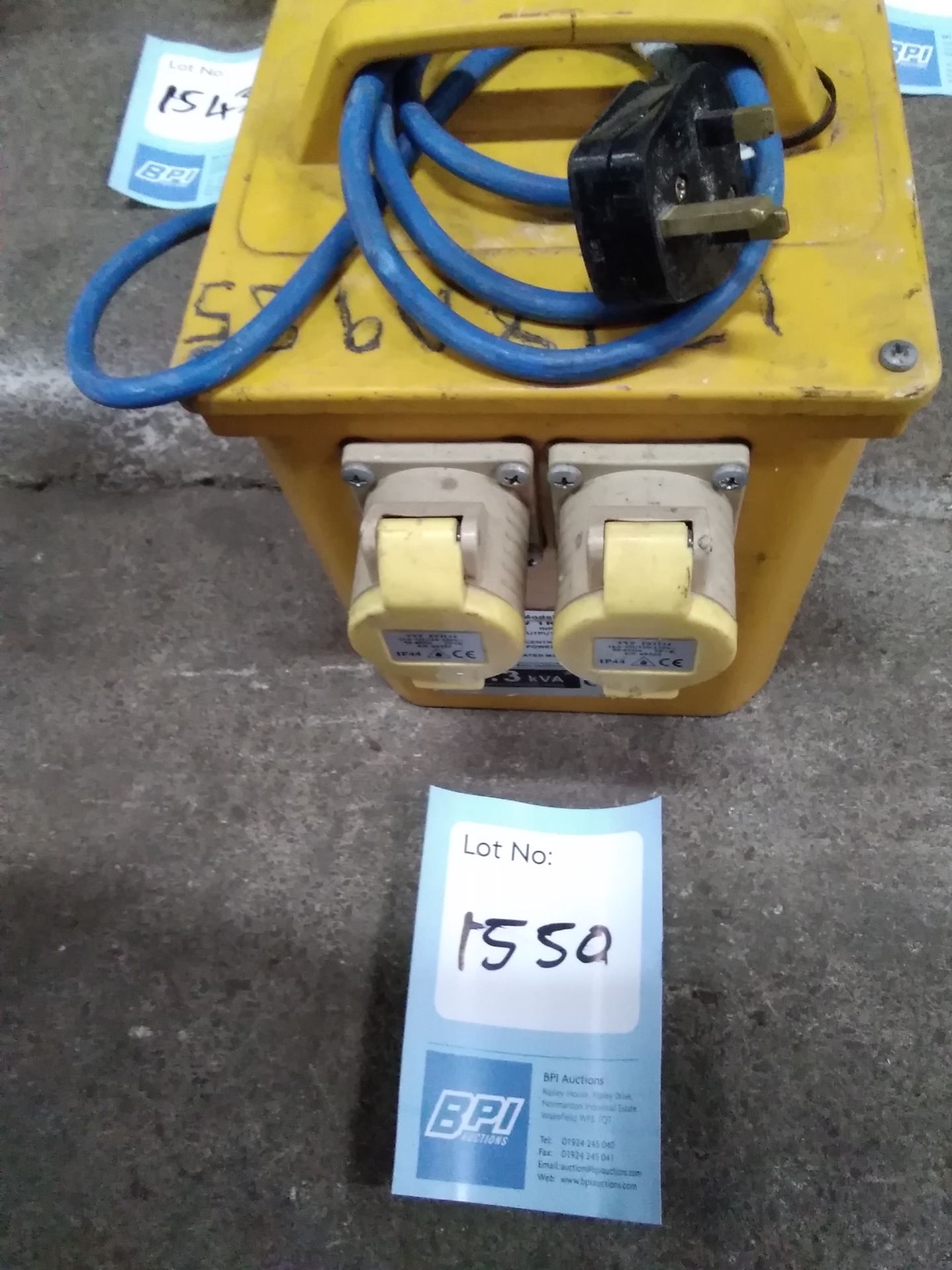 16 Amp 110v Double Transformer . 1218a985