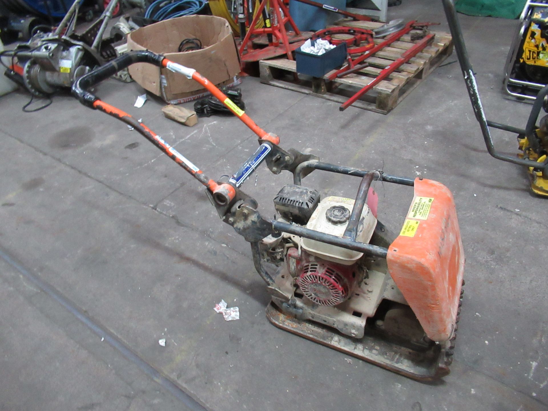 Belle FC4000E Petrol Plate Compactor - Image 2 of 2