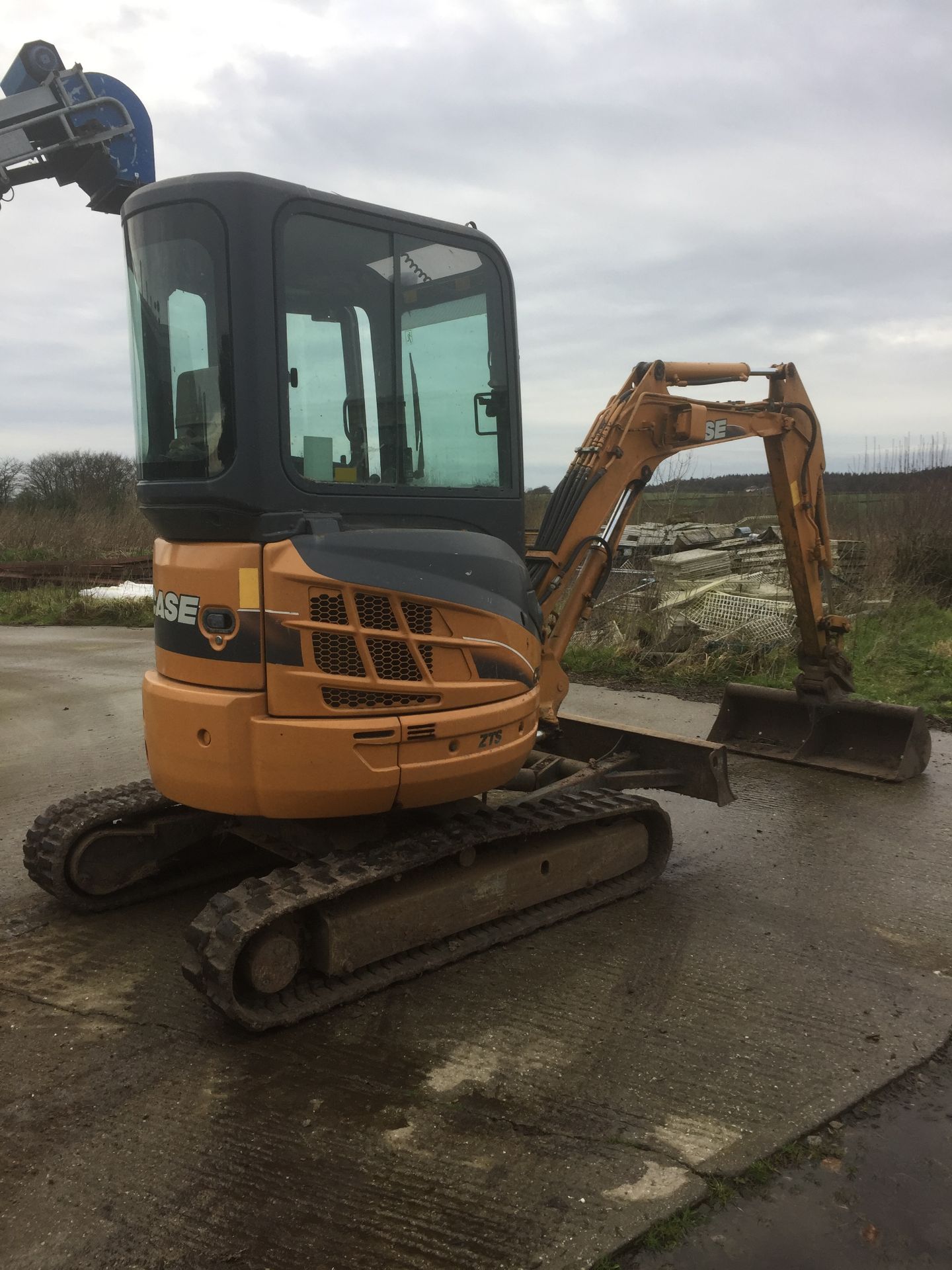 Case CX27B mini excavator, Serial No. PV10-27398 (2005) with rubber tracks, 15.9kw engine, 4' bucket - Image 2 of 9