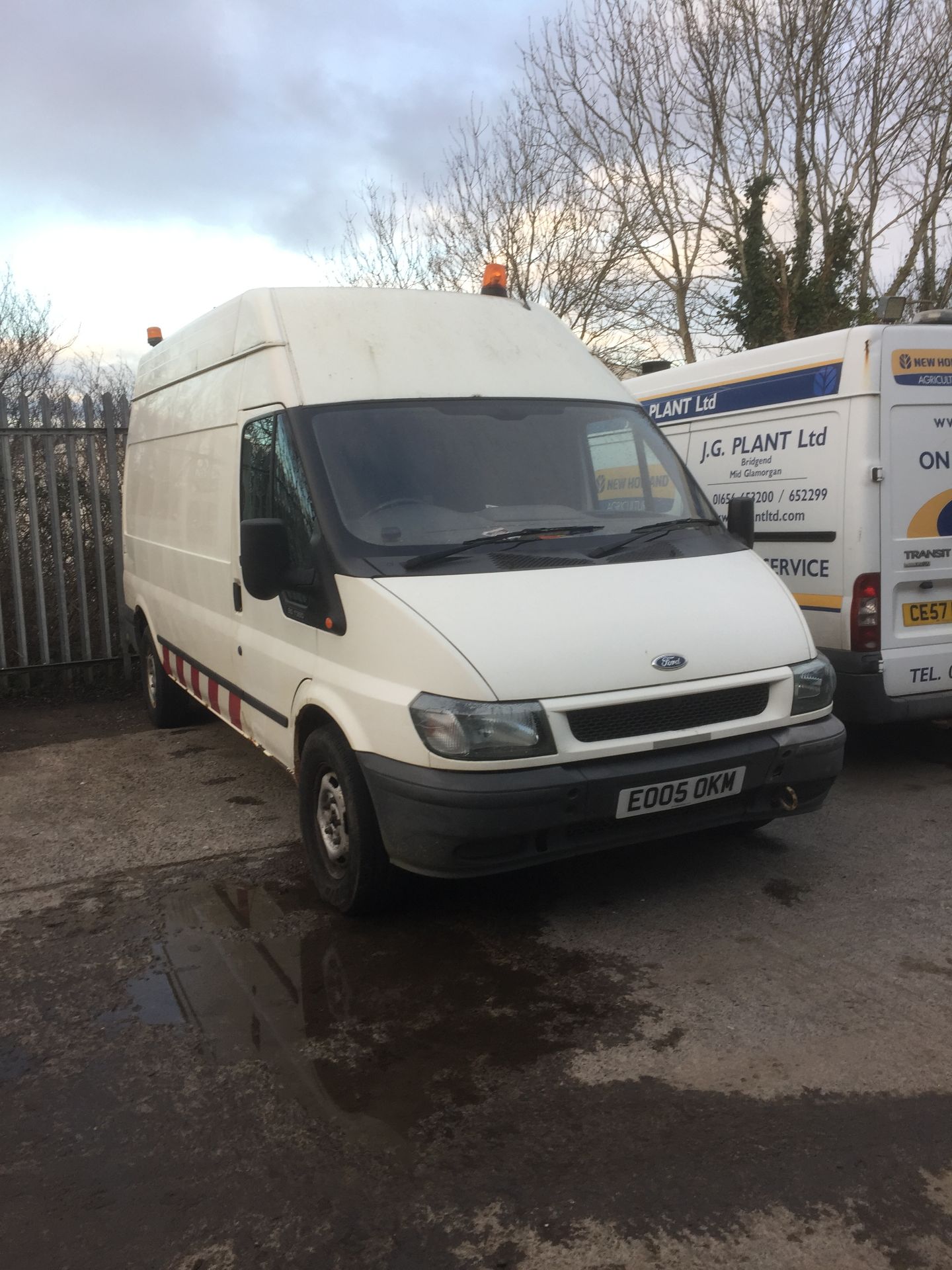 Ford Transit 90 T350 hi top LWB diesel panel van (mileage 112,522), MOT Expires 23/4/19,