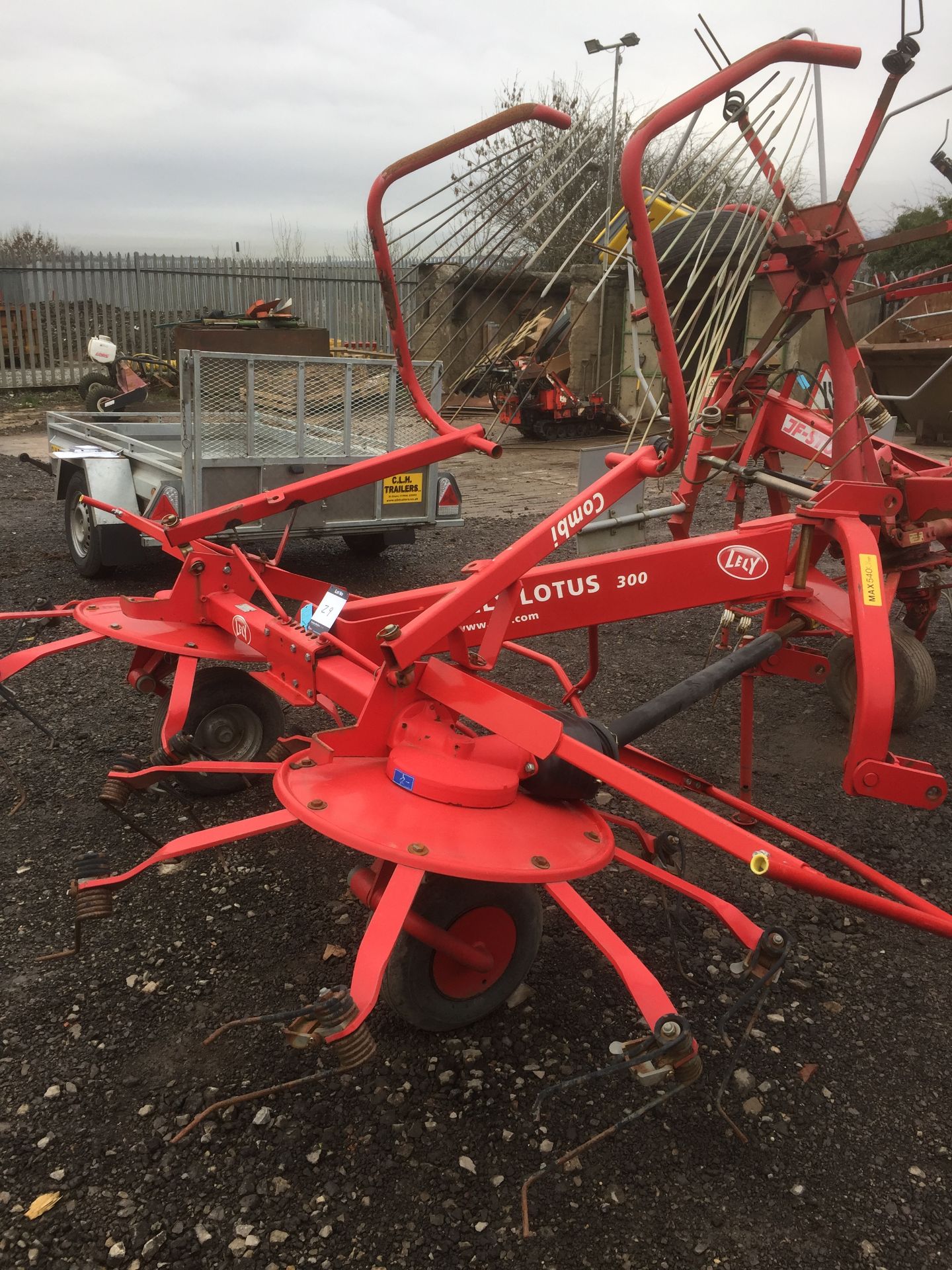 Lely Lotus 300 combi rig, Serial No. 0003085673 (2009) - Image 2 of 3