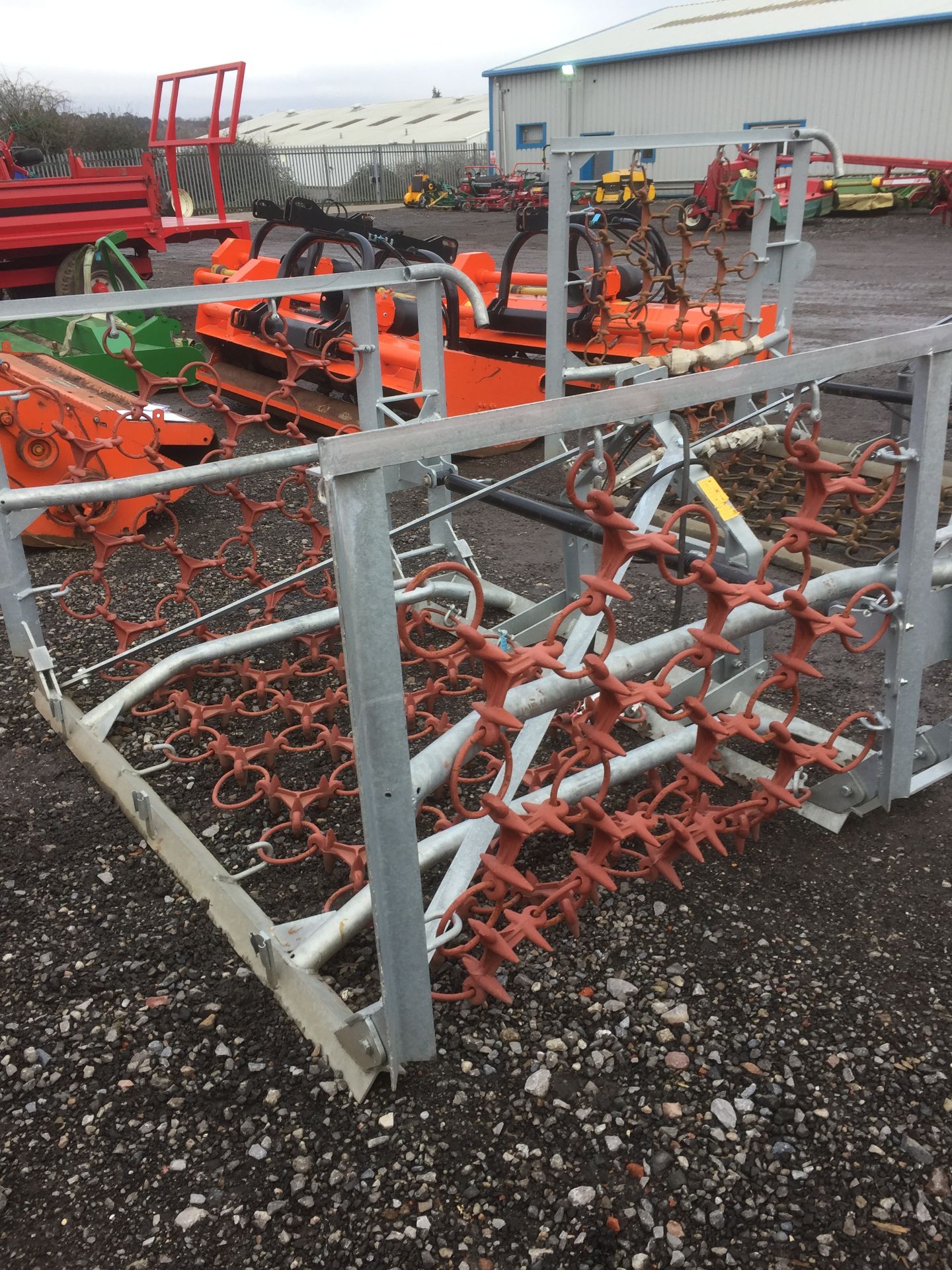 Jarmet 4MHYD chain harrow with shackle connection, reversible mat and hydraulic folding (unused) ( - Image 2 of 2