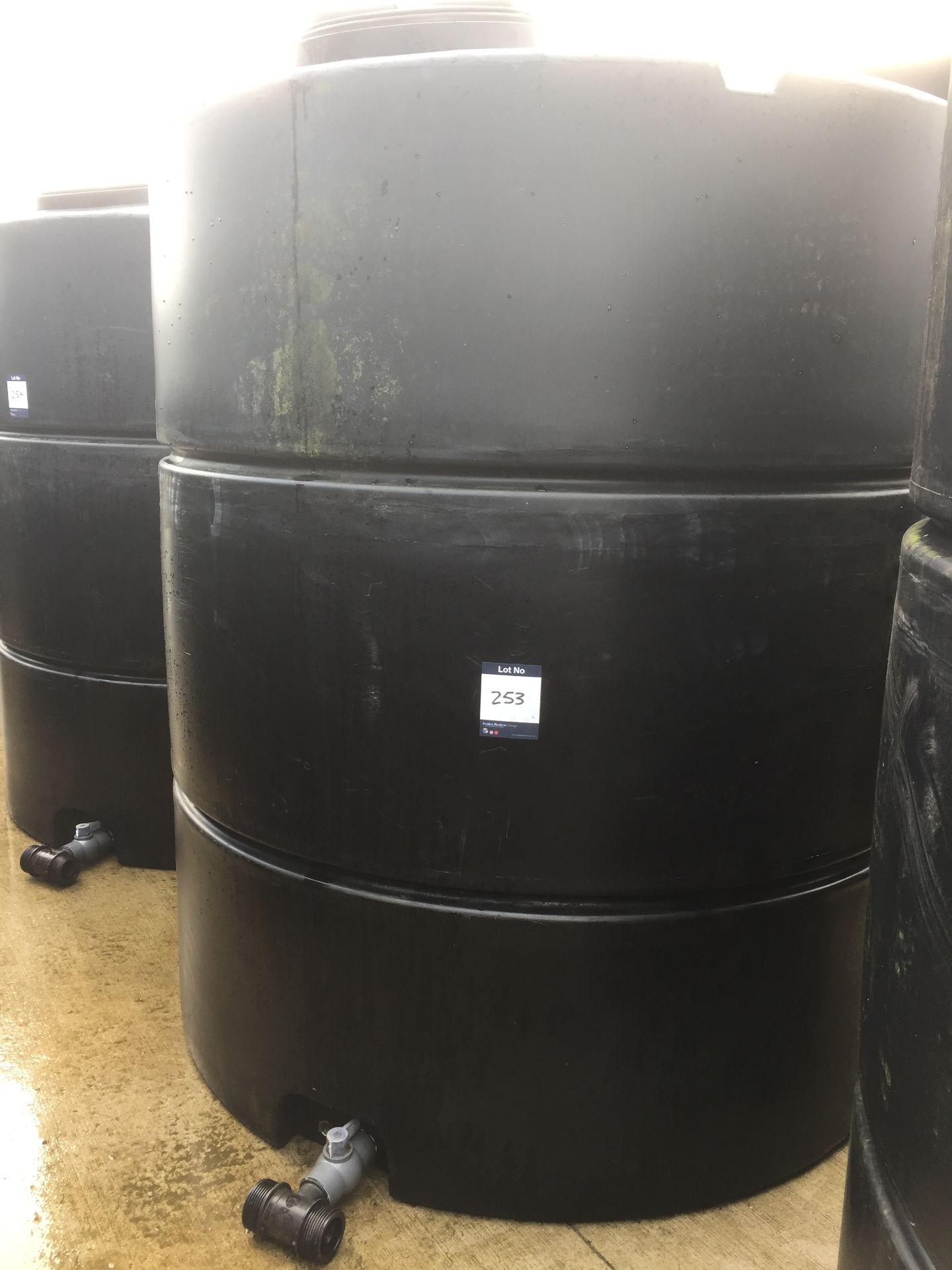 Rigid plastic c. 400 litre water tank