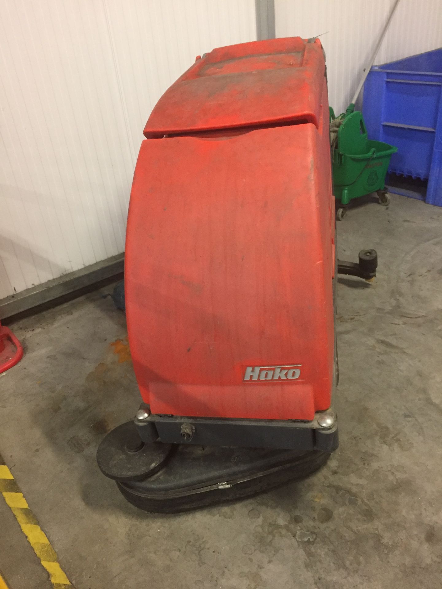 Hako Hakomatic B655 battery operated pedestrian floor scrubber, Serial No. 10033403 - Image 2 of 4