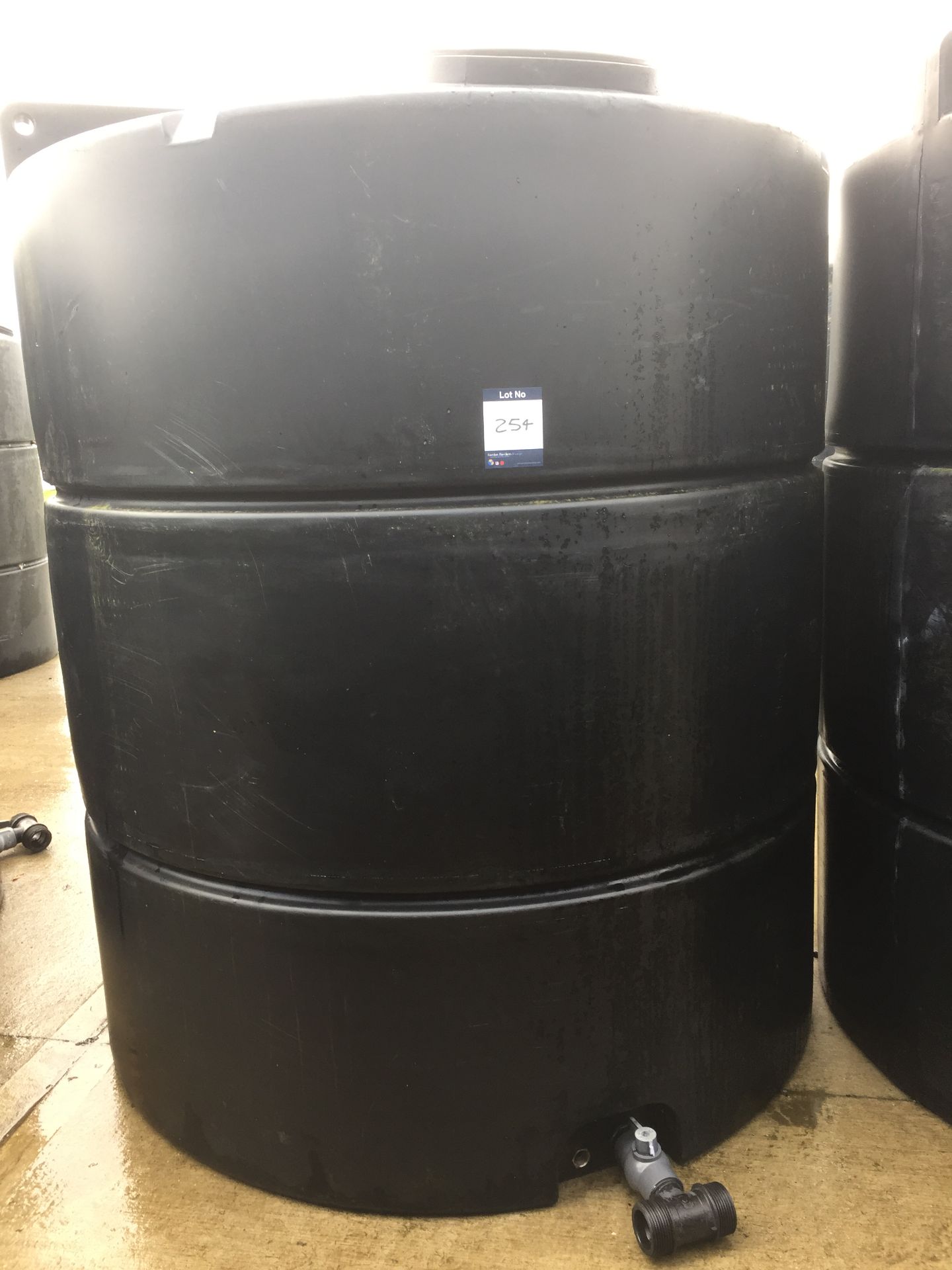 Rigid plastic c. 400 litre water tank
