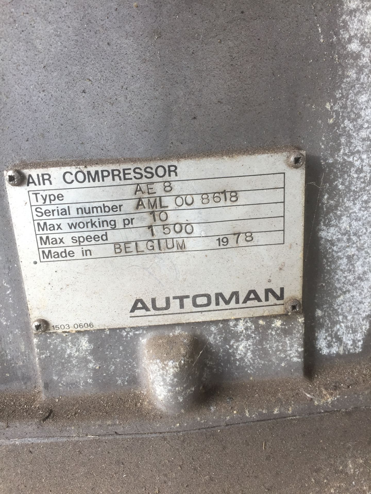 Automan AE8 twin cylinder receiver mounted air compressor, Serial No. AML008618 (1978), 10 BAR - Image 2 of 2