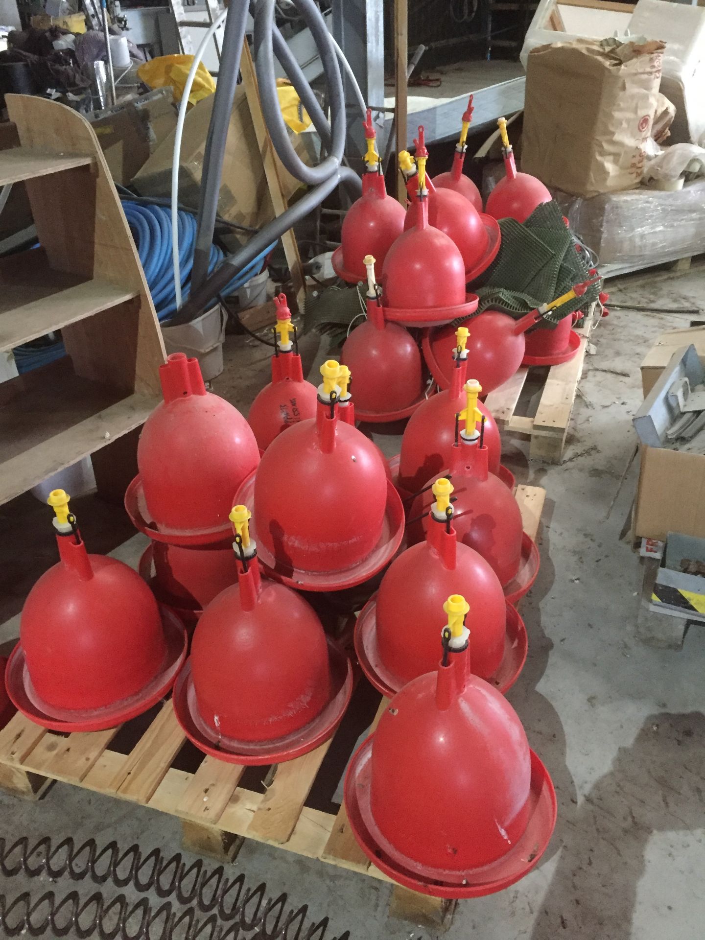 Approx. 70 red plastic bell water feeders with associated blue plastic pipework, (10) galvanised - Image 3 of 5