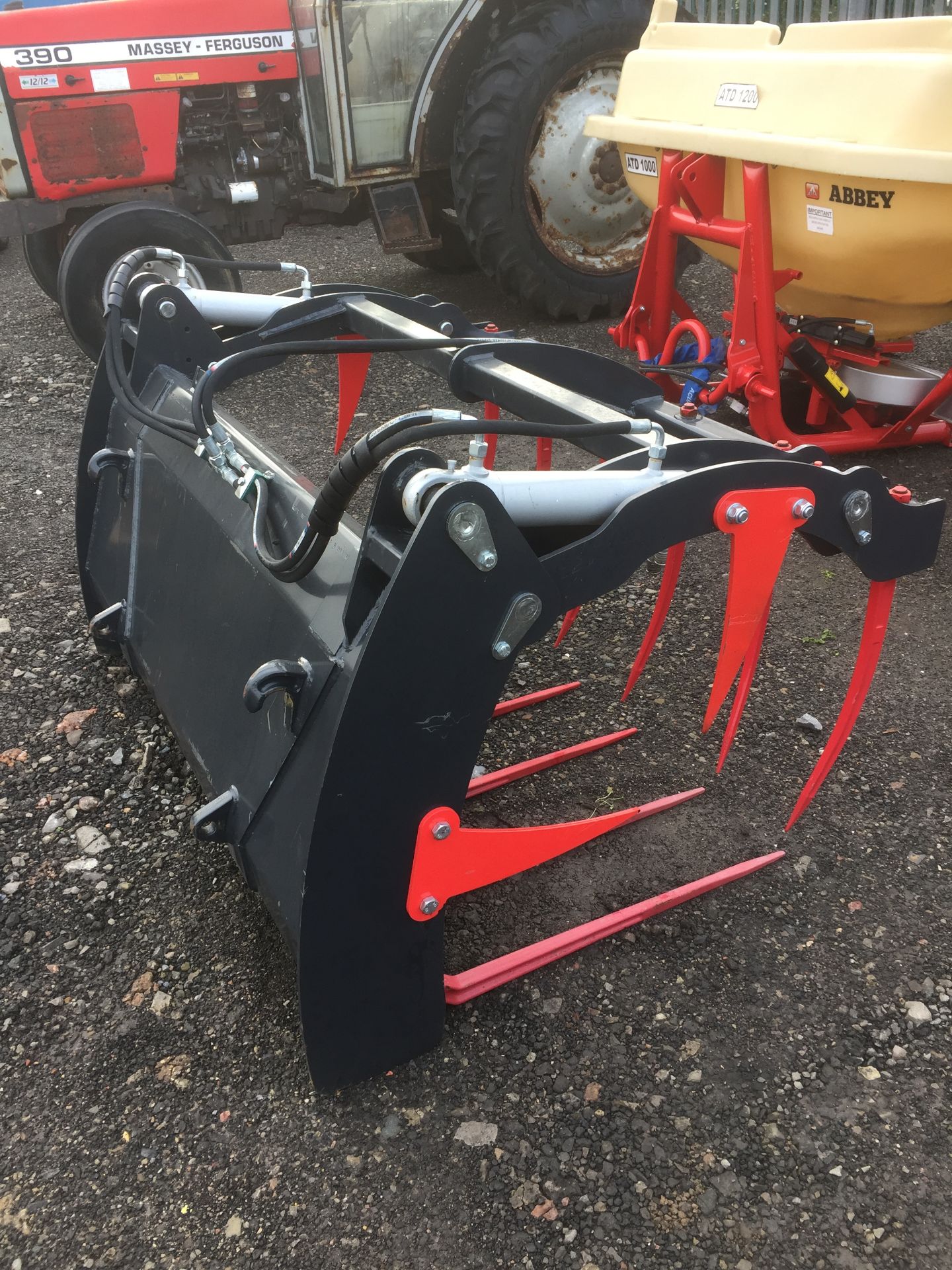 Intertech 1.5m muck grab (2017) - Image 2 of 3